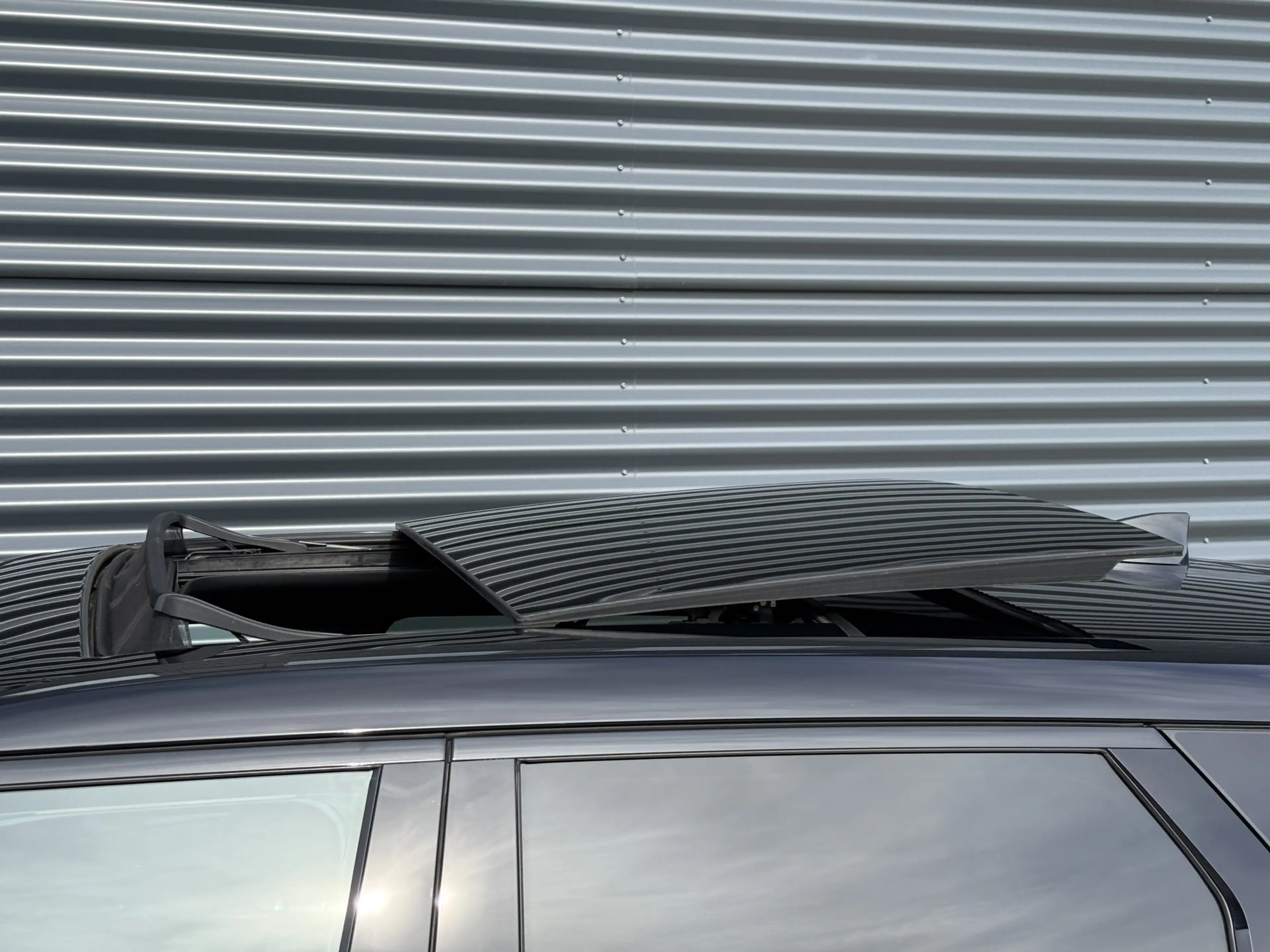 Land Rover Range Rover Evoque 1.5 P270e PHEV AWD SE Dynamic Edition — photo 5