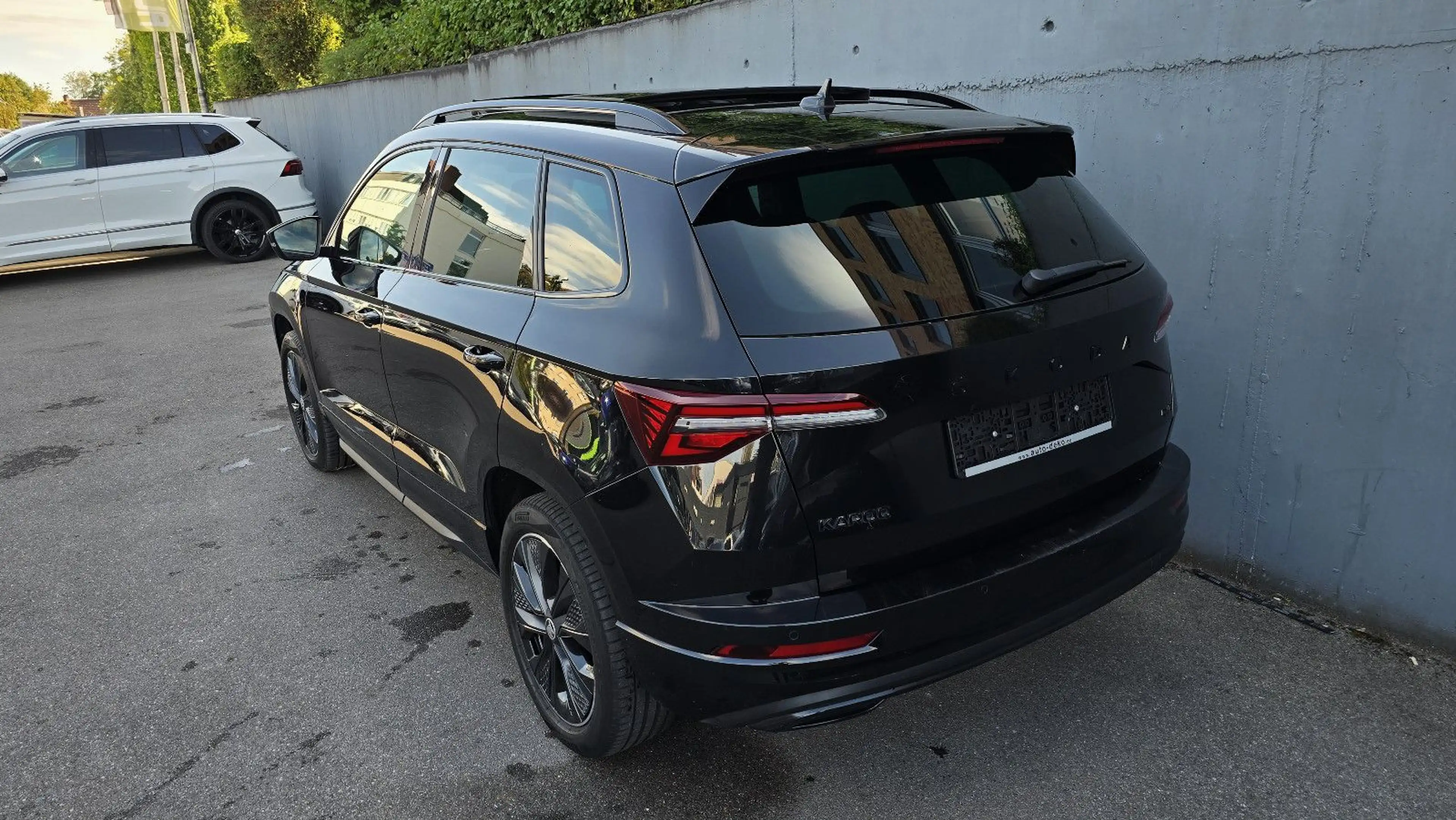 Skoda Karoq 2.0l TDI DSG 4x4 Sportline Pano/Virtual — photo 3