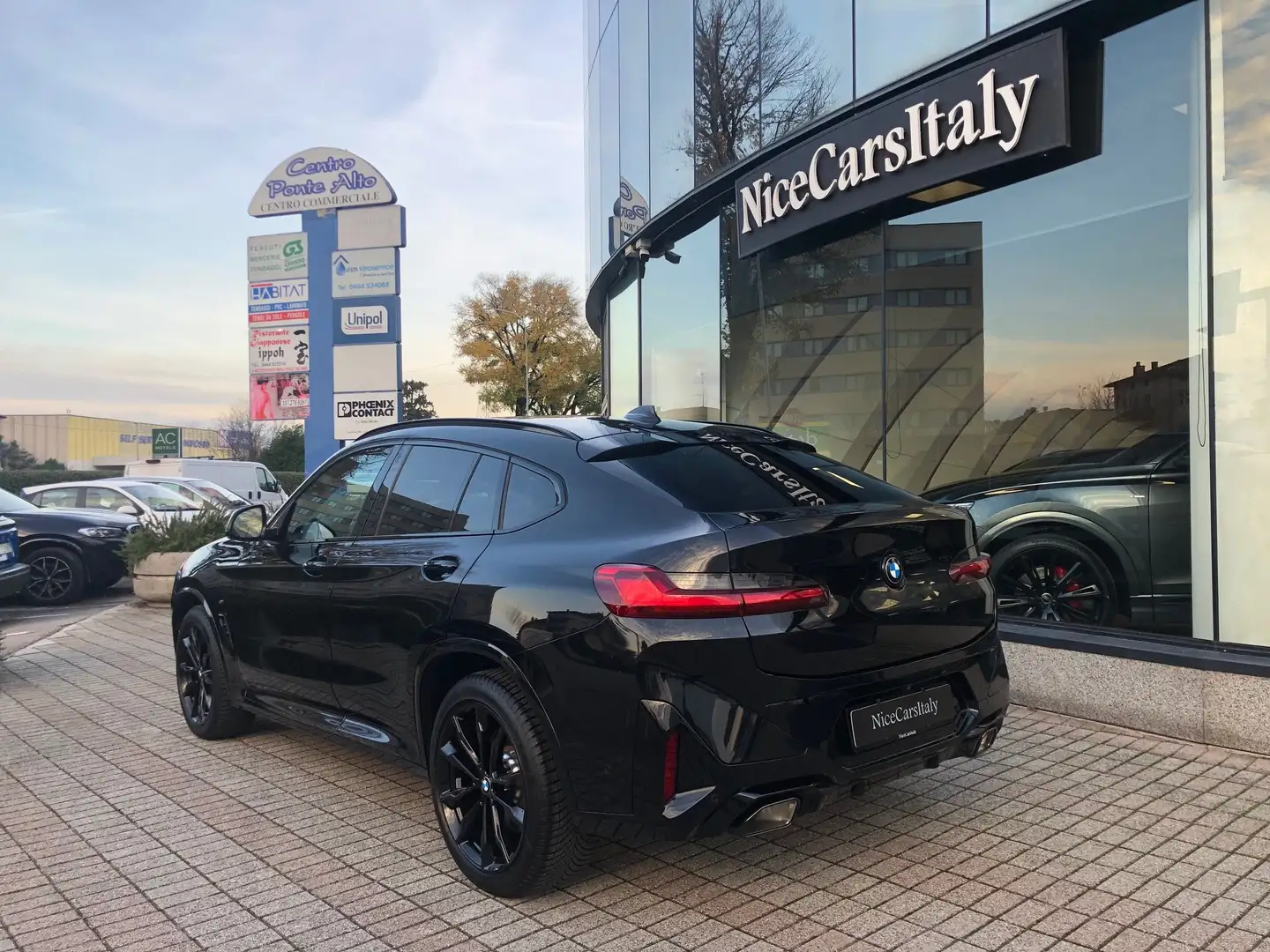 BMW X4 xdrive 20d Msport auto Schwarz - 2