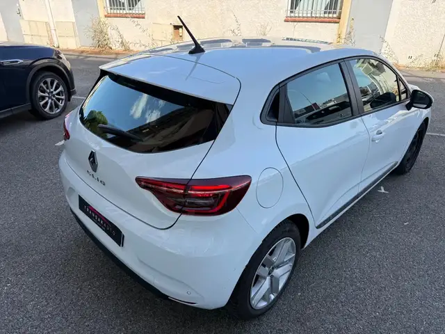 Renault Clio view 5
