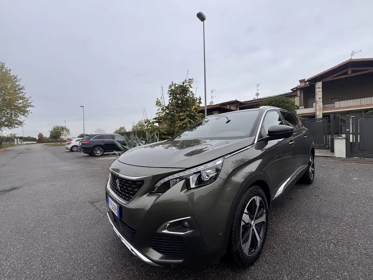 Peugeot 5008 1.5 bluehdi Active s&s 130cv 5p.ti eat8 - 1