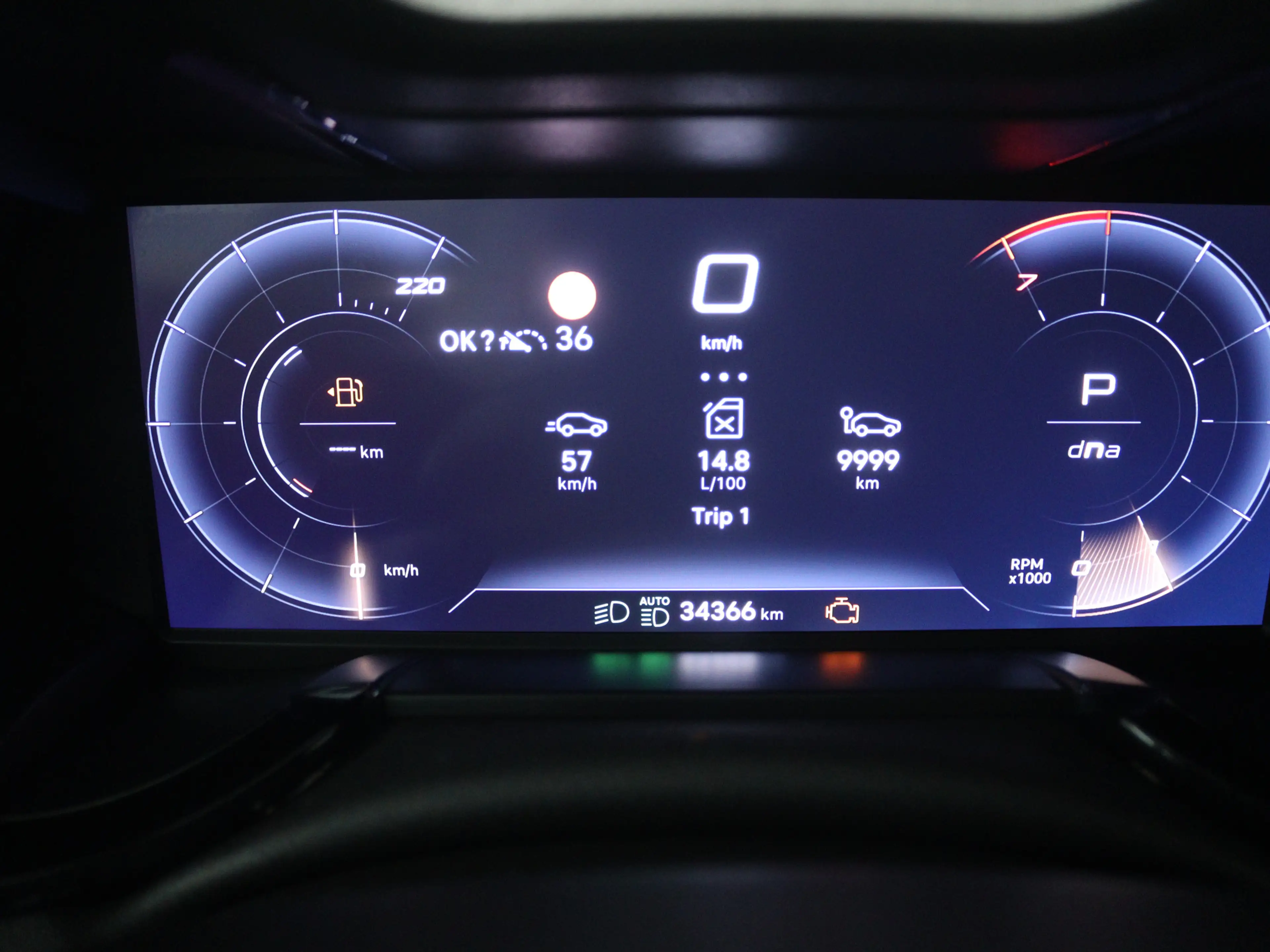 Alfa Romeo Junior 1.2 Turbo Hybrid Ibrida Speciale — photo 13