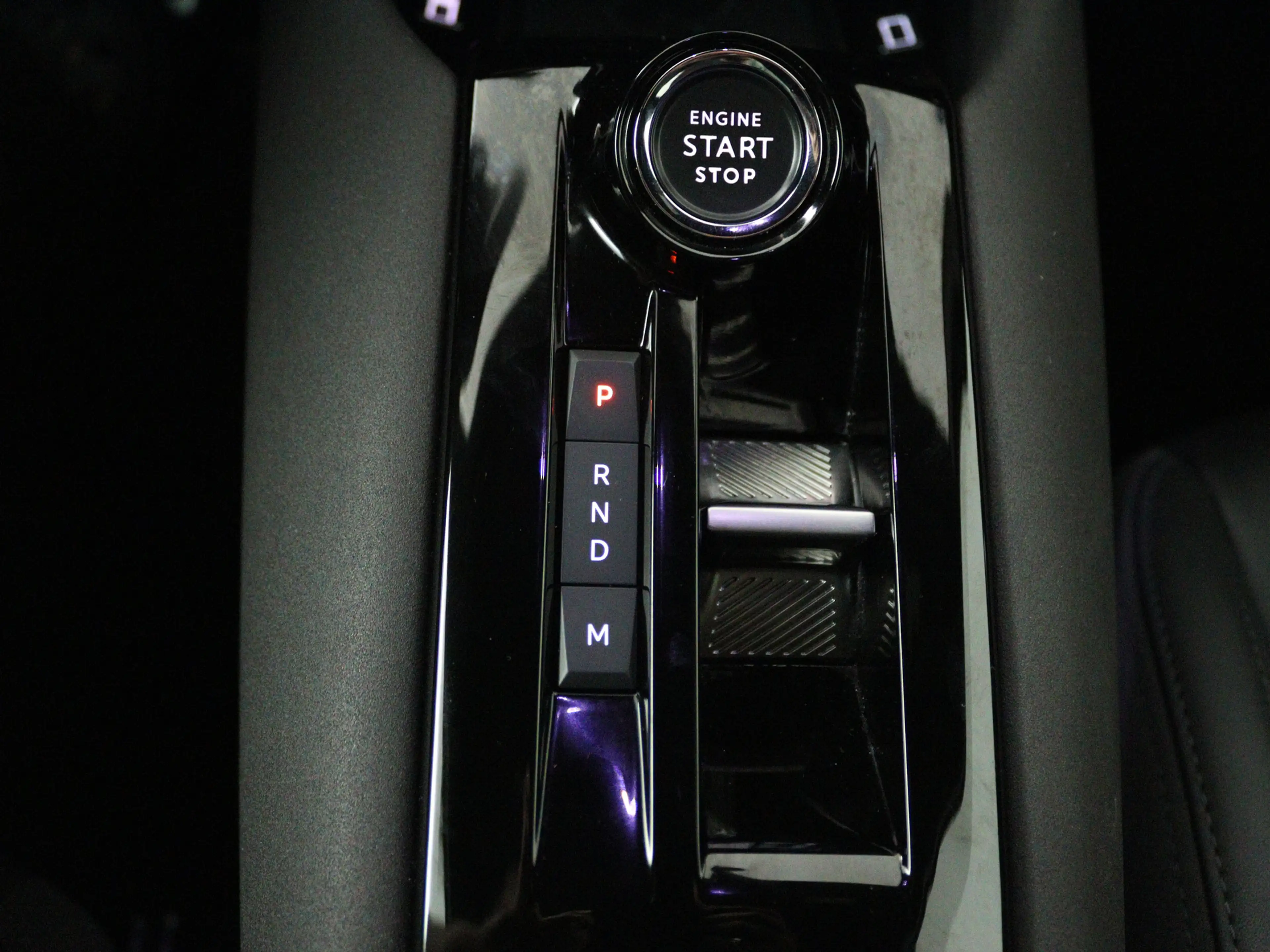 Alfa Romeo Junior 1.2 Turbo Hybrid Ibrida Speciale — photo 7
