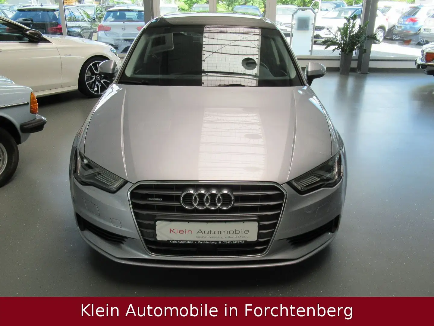Audi A3 Lim Ambition Quattro LED ACC Pano Ölverbrauch Silber - 2