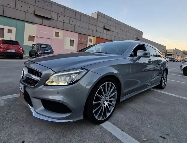 Mercedes-Benz CLS 220