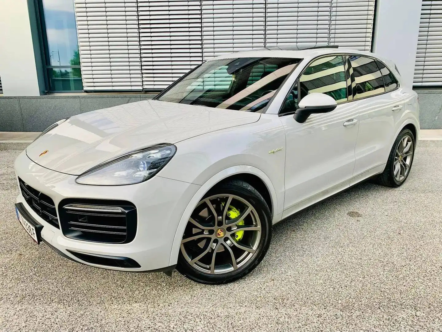 Porsche Cayenne Cayenne III E-Hybrid Sport Grau - 1