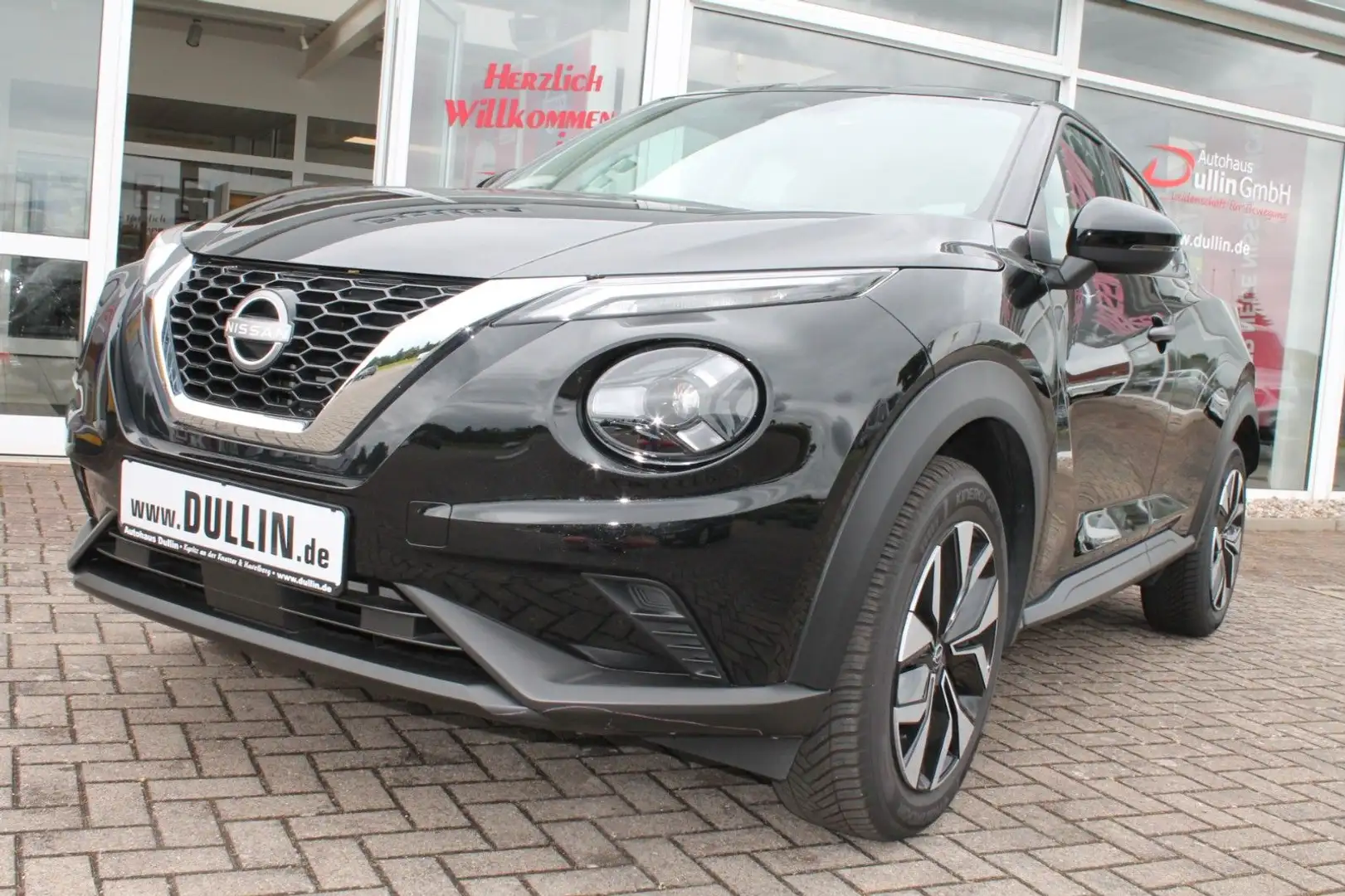 Nissan Juke 1,0 DIG-T Acenta Kamera+Sitzheizung Schwarz - 2