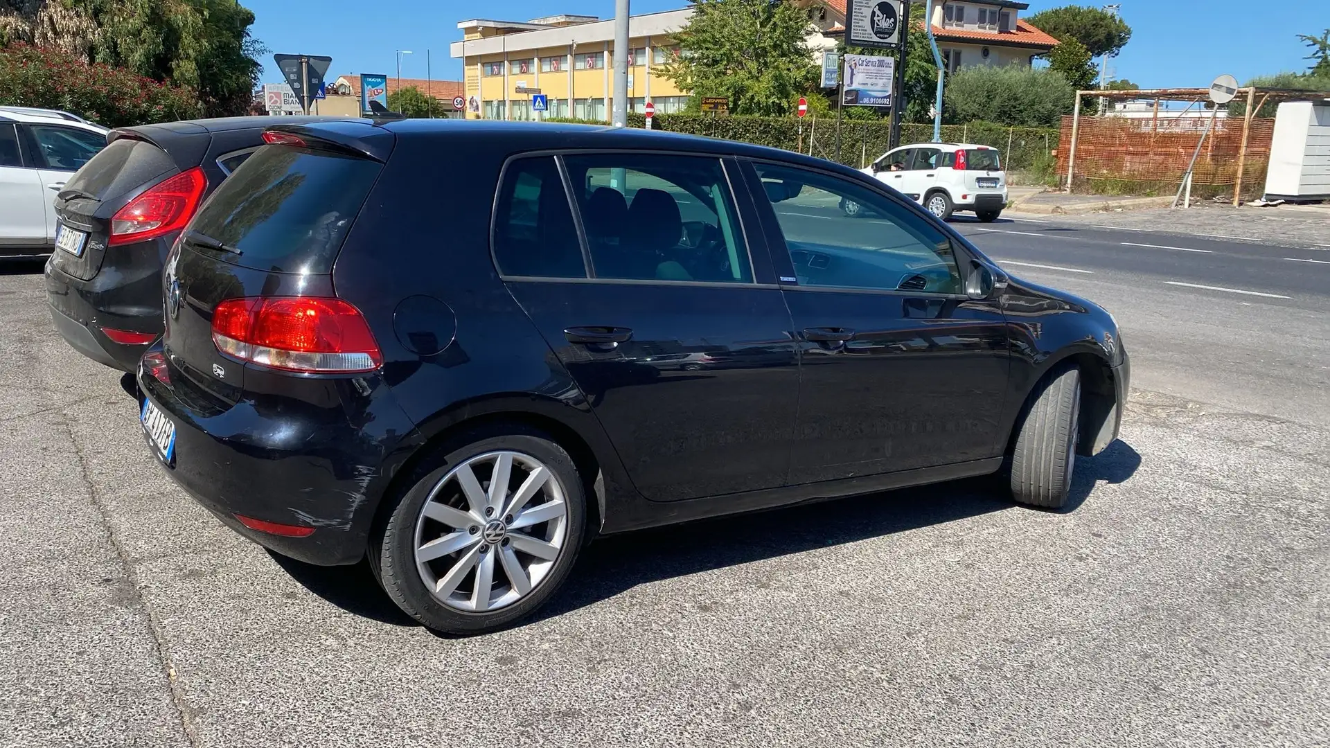 Volkswagen Golf 5p 1.6 tdi United - 1