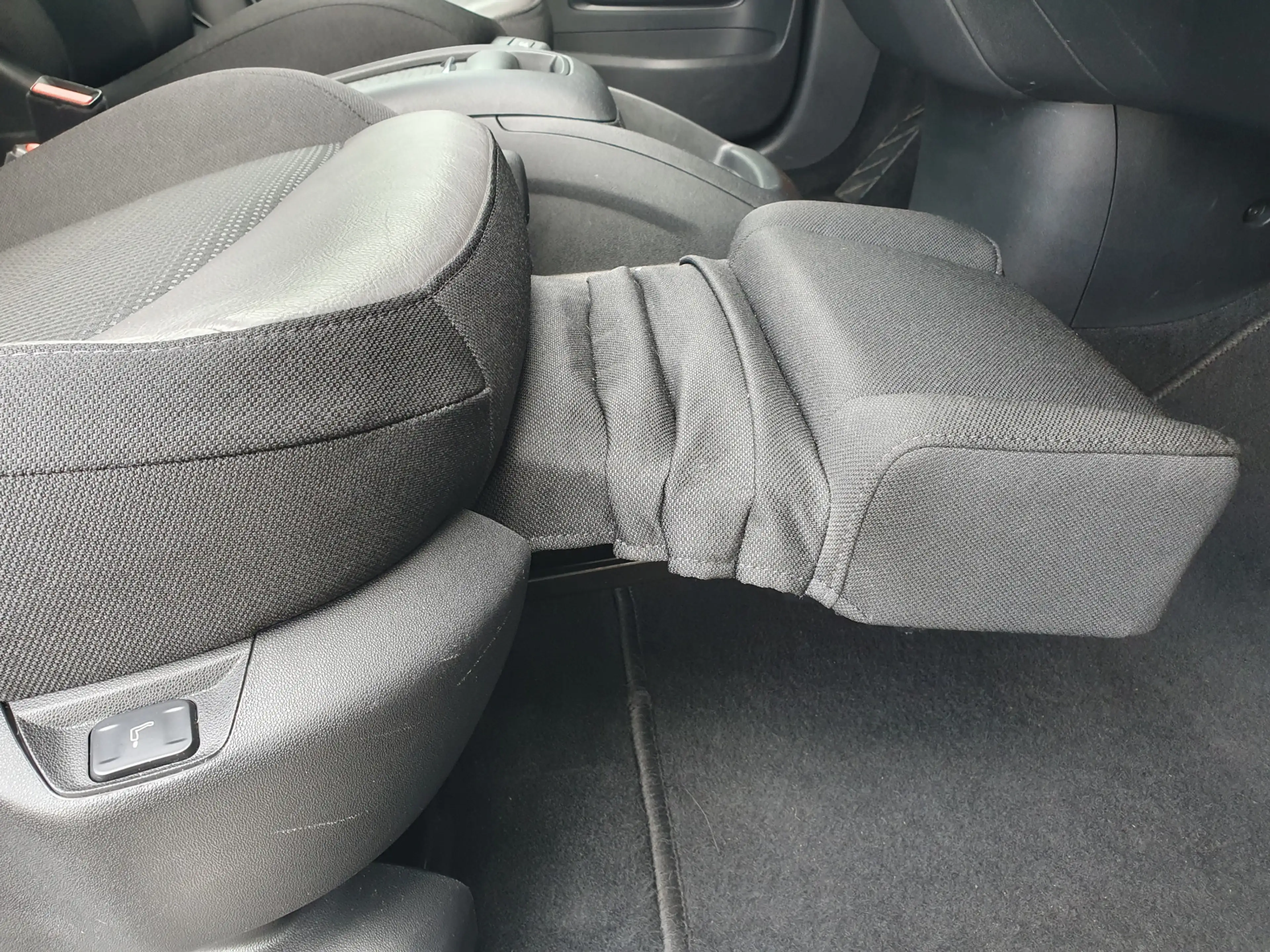 Citroen C4 Picasso 1.2 PureTech Business PANO/CARPLAY/MASSAGE/CAMERA/ — photo 15