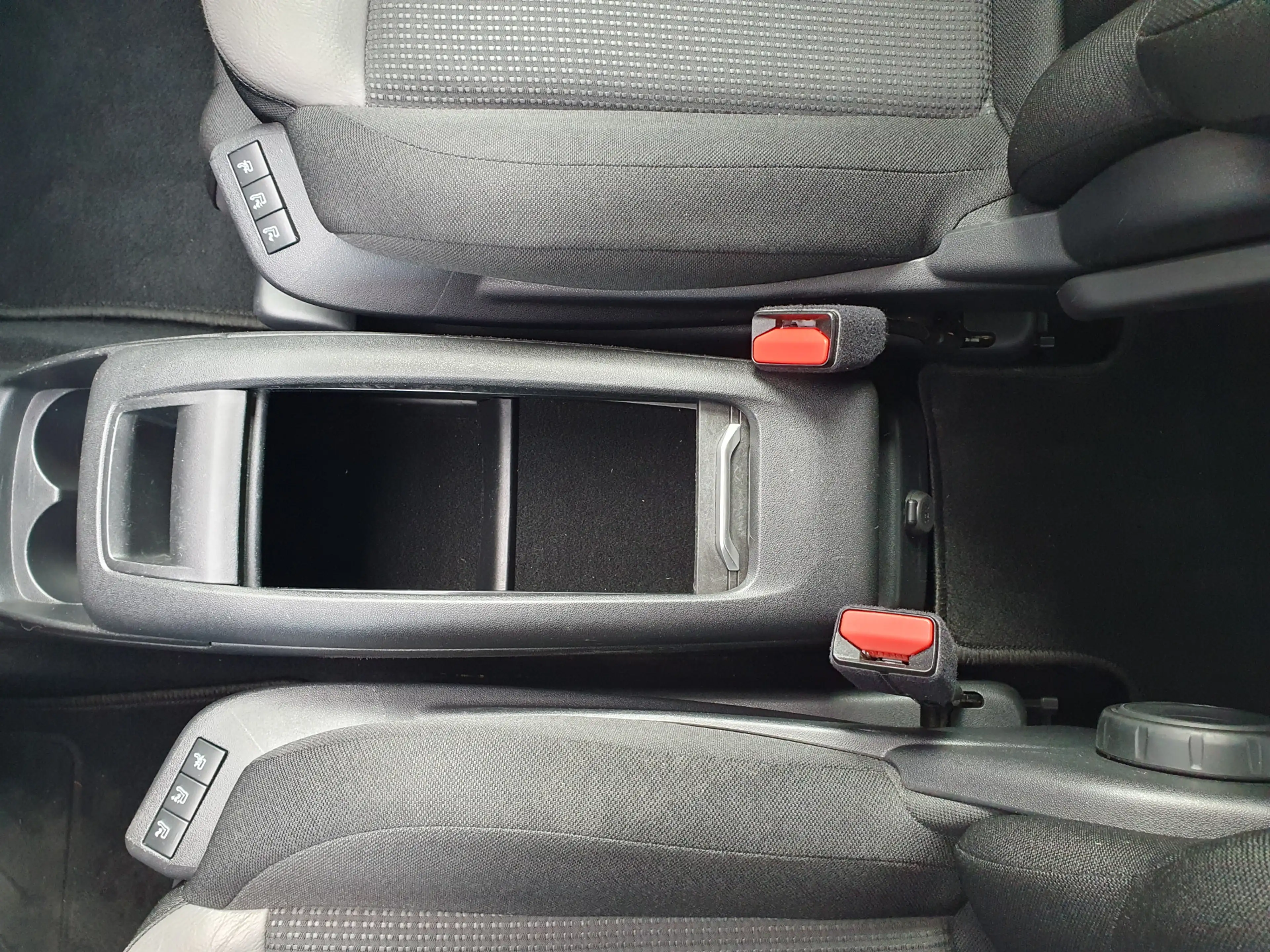 Citroen C4 Picasso 1.2 PureTech Business PANO/CARPLAY/MASSAGE/CAMERA/ — photo 44