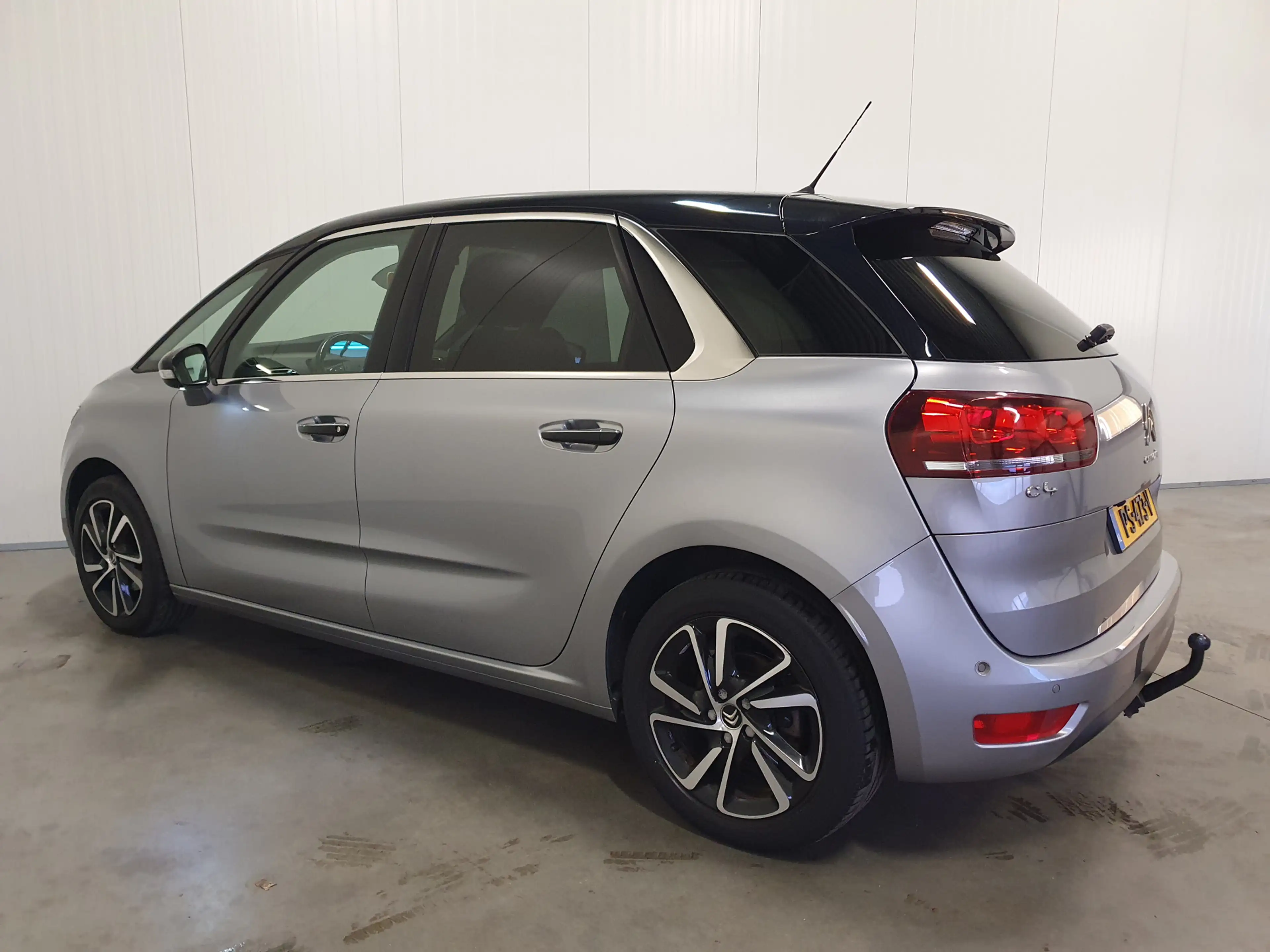 Citroen C4 Picasso 1.2 PureTech Business PANO/CARPLAY/MASSAGE/CAMERA/ — photo 18