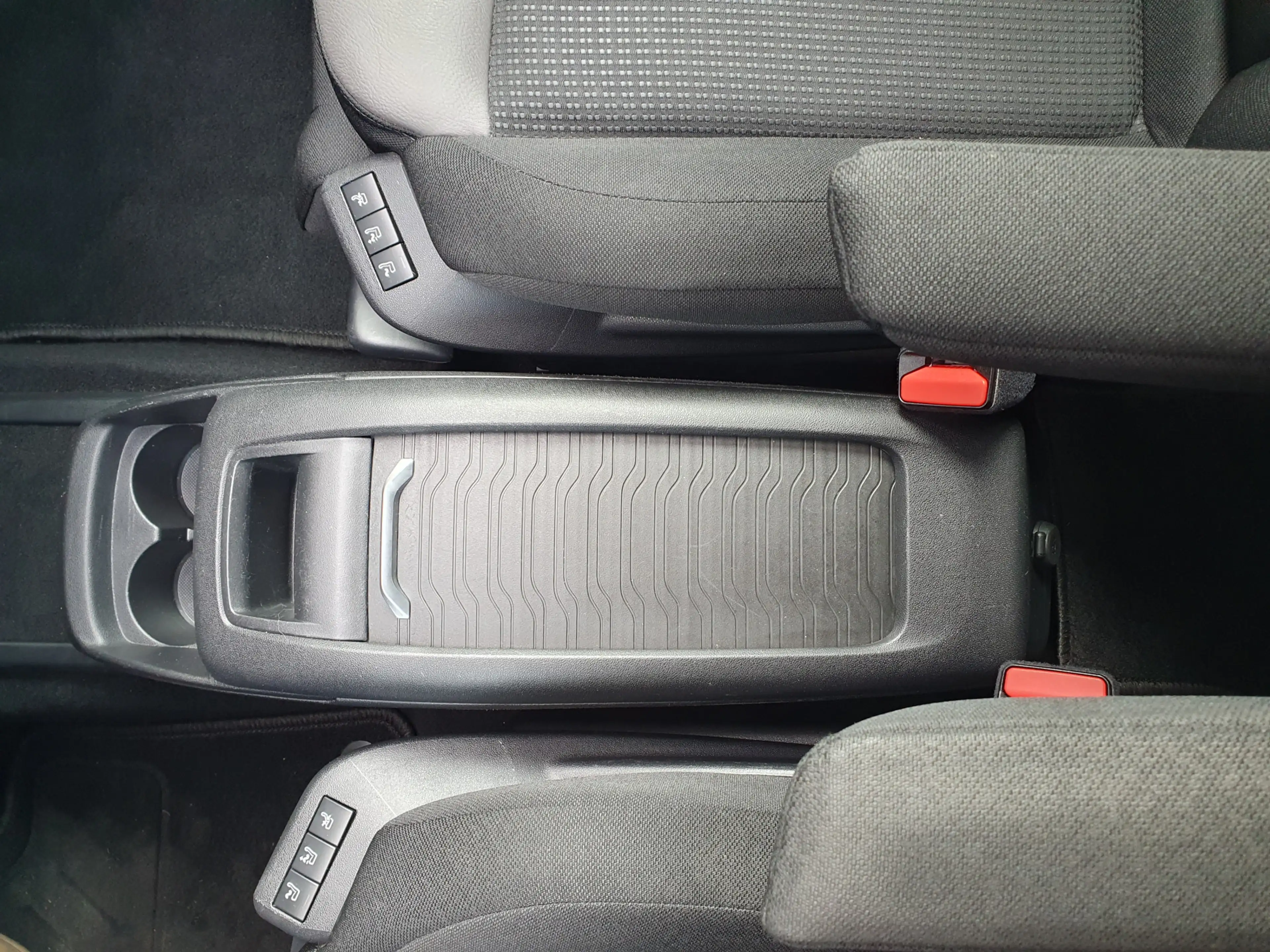 Citroen C4 Picasso 1.2 PureTech Business PANO/CARPLAY/MASSAGE/CAMERA/ — photo 43