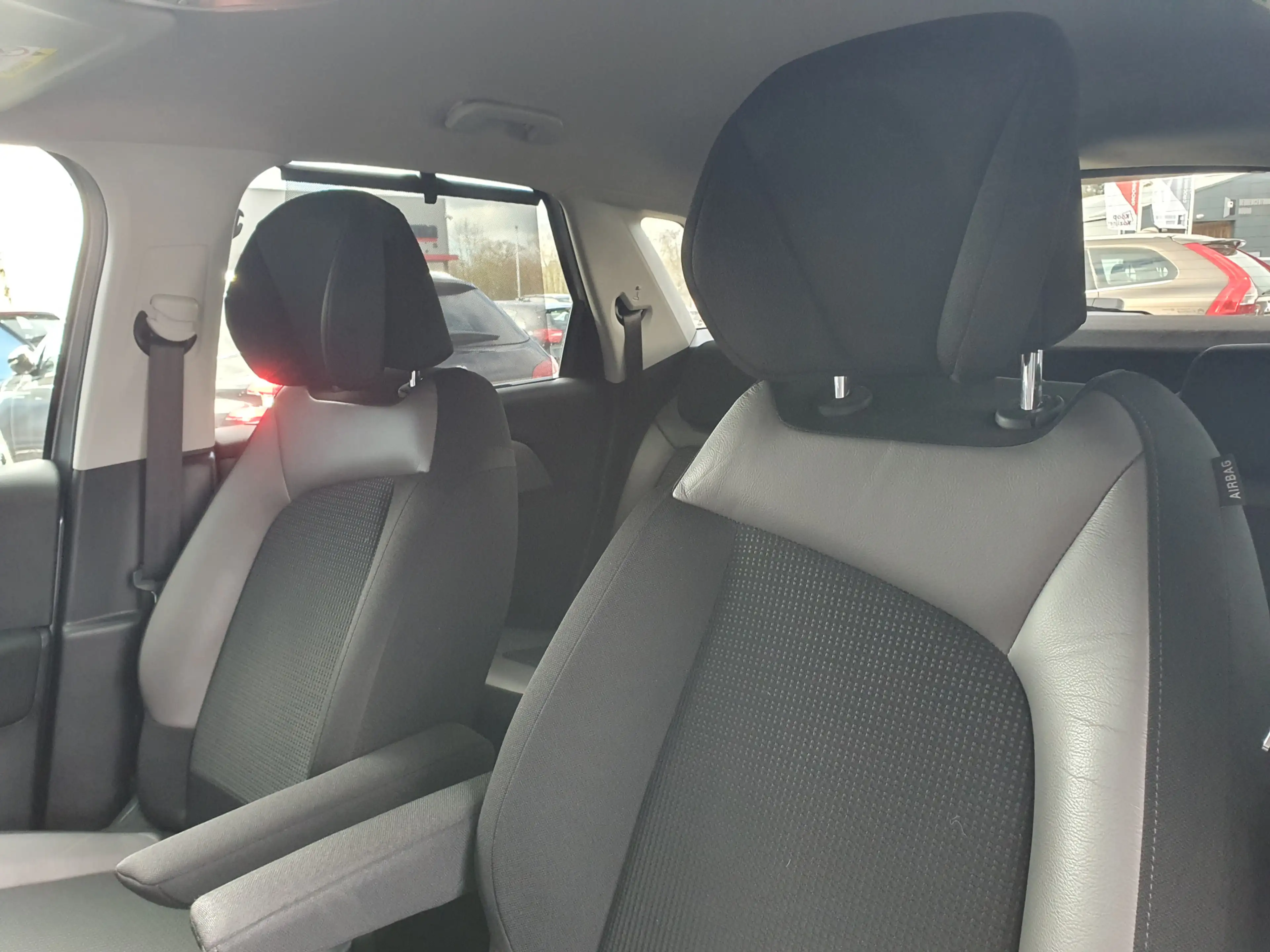 Citroen C4 Picasso 1.2 PureTech Business PANO/CARPLAY/MASSAGE/CAMERA/ — photo 45