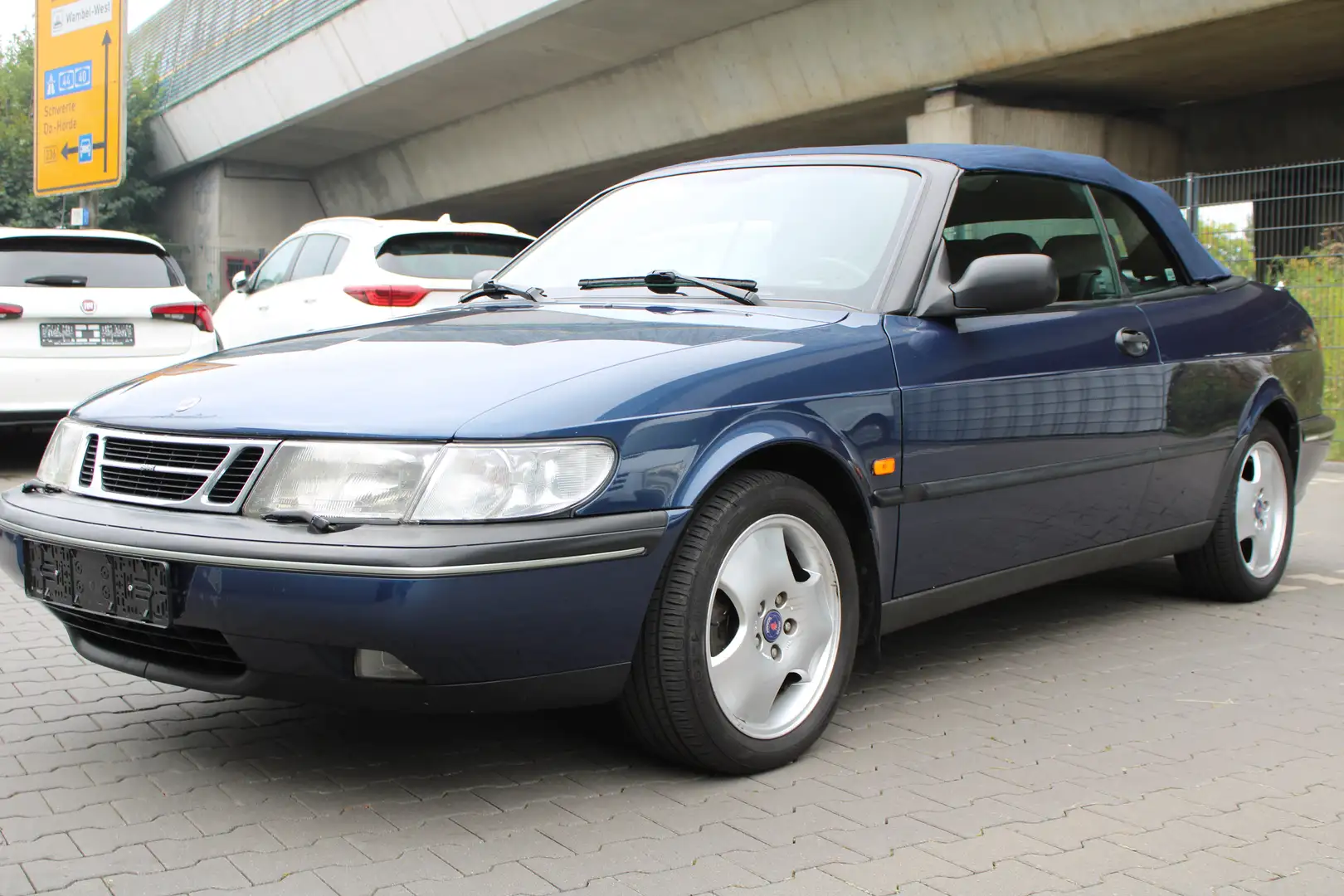 Saab 900 2.3i Cabrio SE Aus 2. Hand Modrá - 1