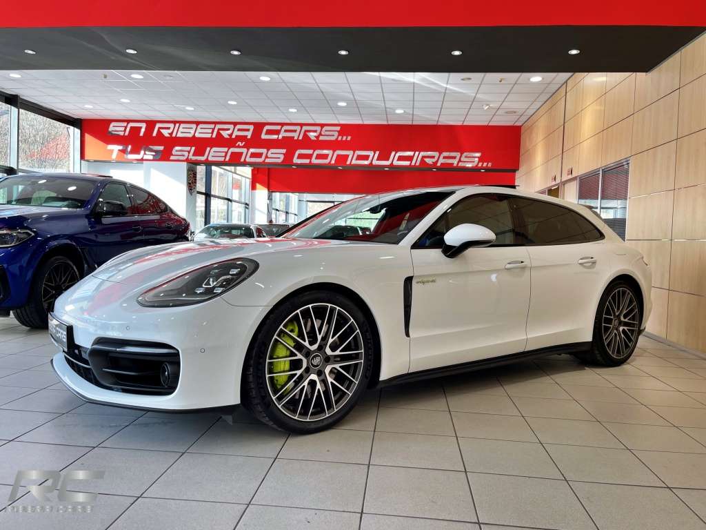 Porsche Panamera 4S E-Hybrid Sport Turismo - foto 1