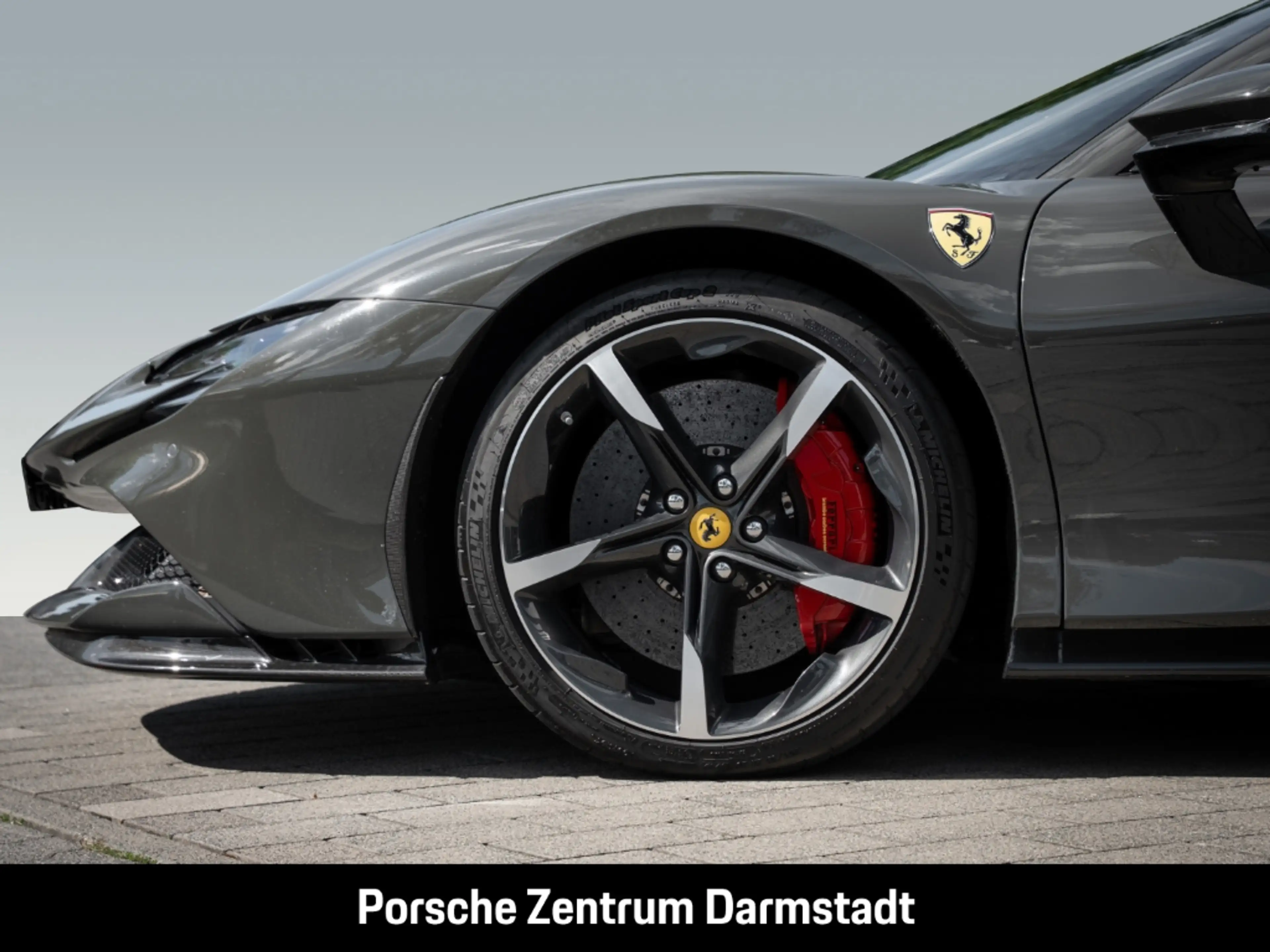 Ferrari SF90 Stradale — photo 11