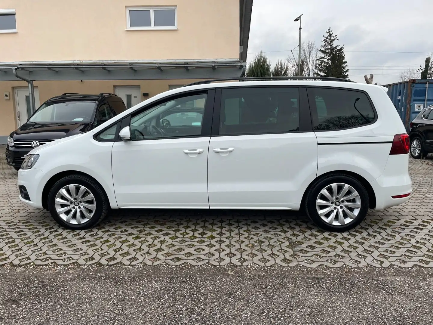 SEAT Alhambra 2.0TDI DSG Style Navi AHK RFKam KESSY Weiß - 2