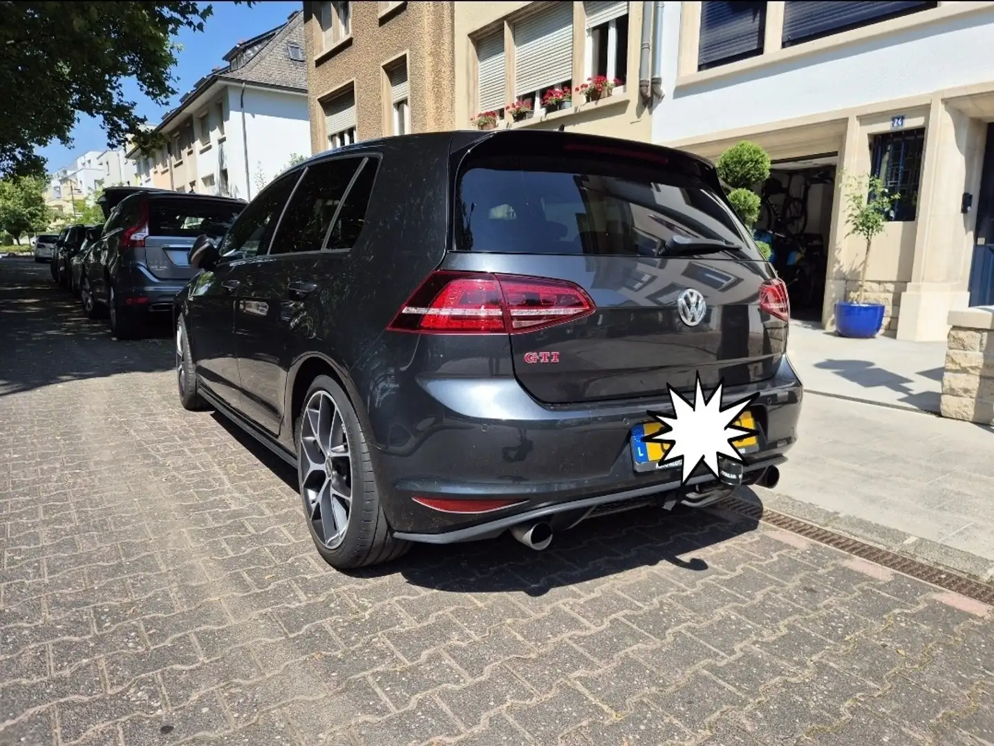 Volkswagen Golf GTI Performance BlueMotion Technology DSG - 2