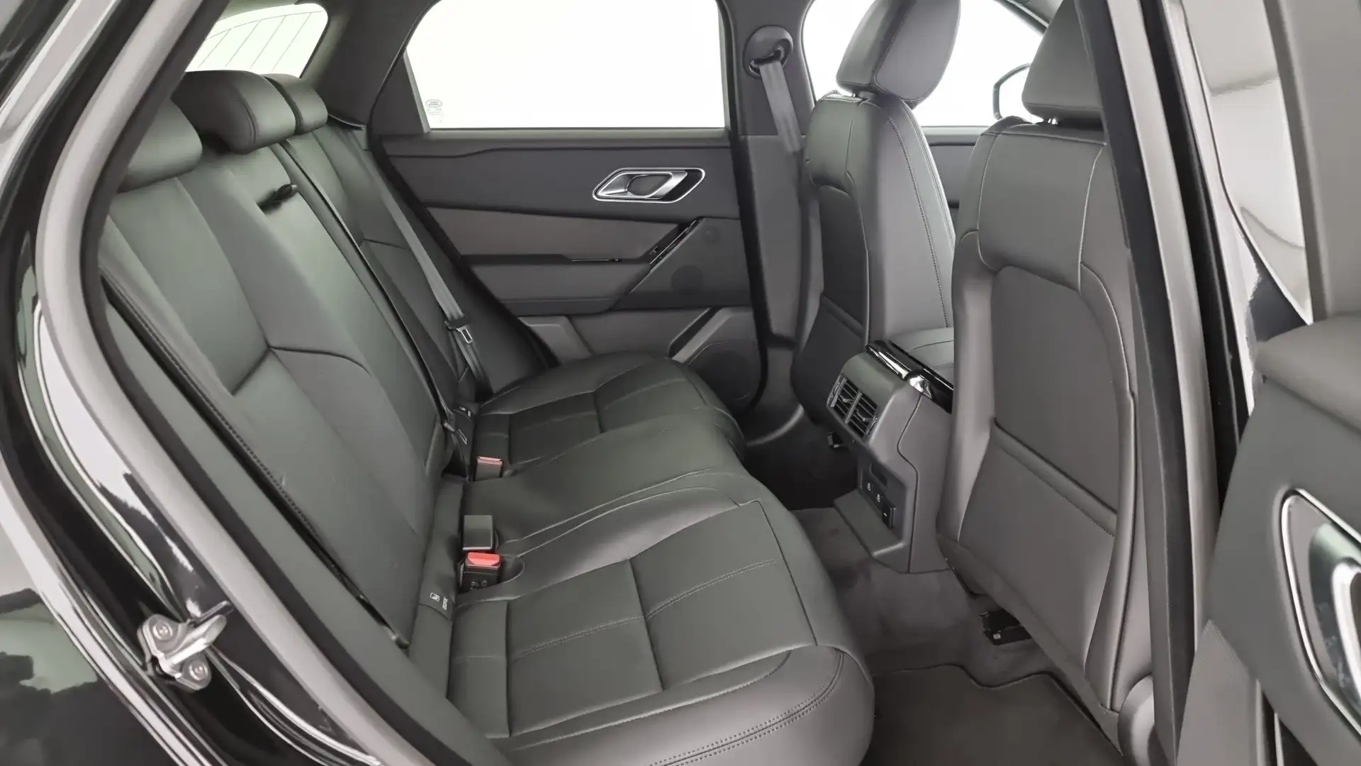 Land Rover Range Rover Velar 2.0D I4 204 CV S Nero - 2
