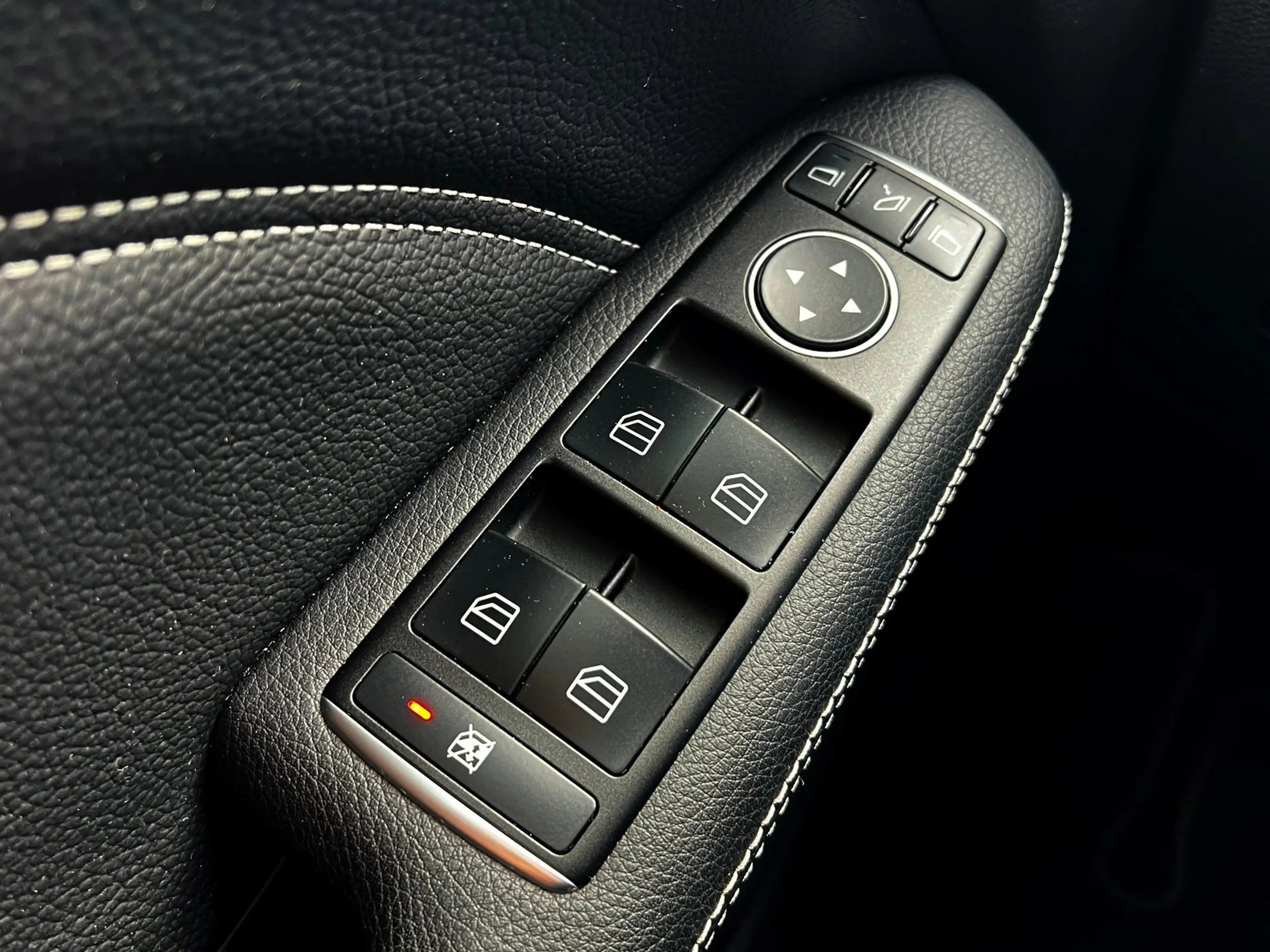 Mercedes-Benz B Electric Drive Prestige 28 kWh Camera_Navi_Automaat — photo 9