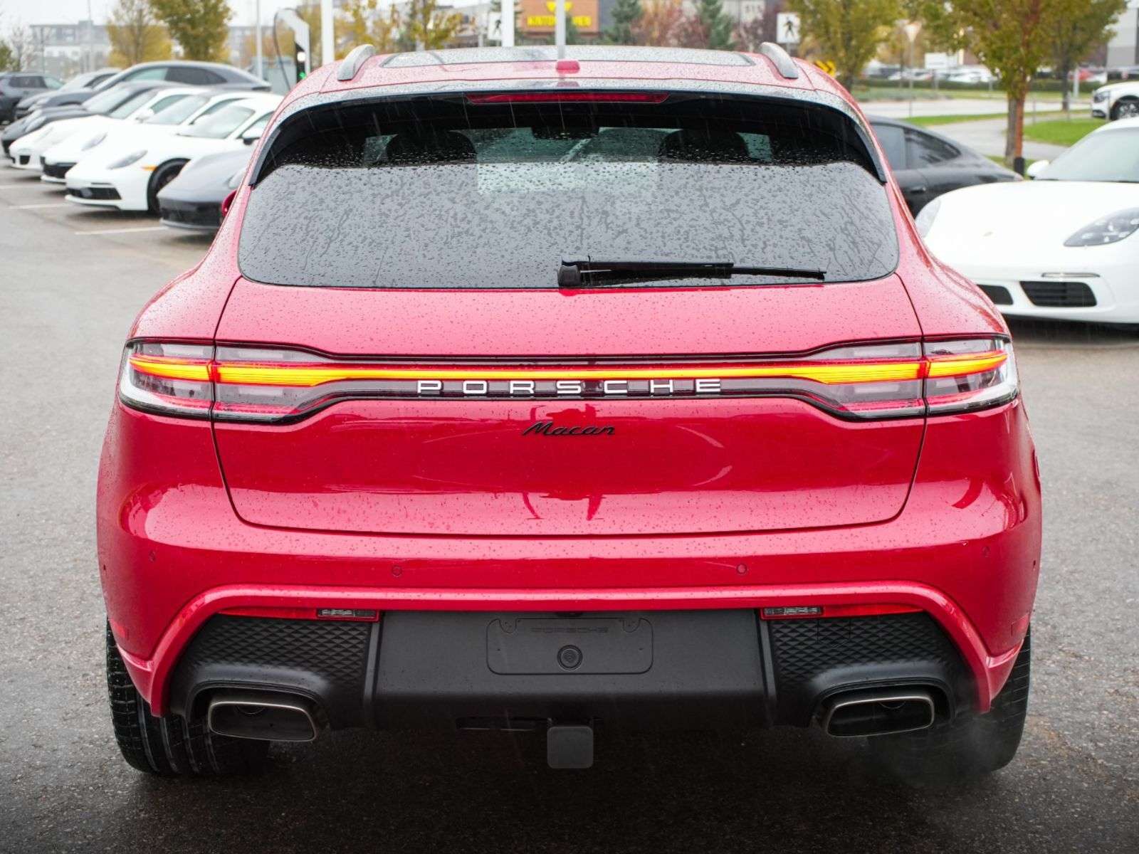 2026 Porsche Macan thumb 6