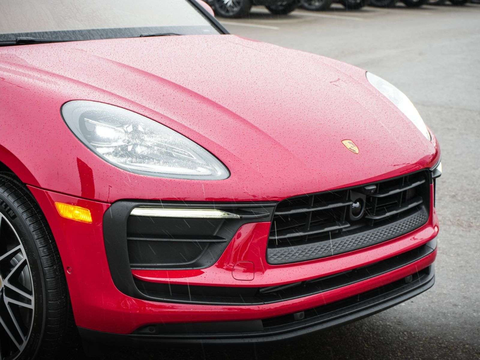 2026 Porsche Macan thumb 10