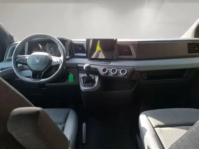 Renault Master view 11