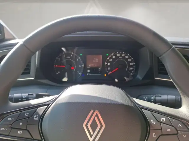 Renault Master view 8