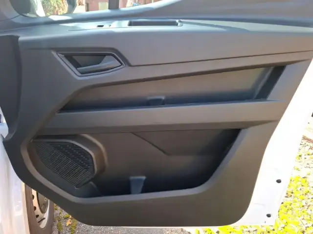 Renault Master view 15