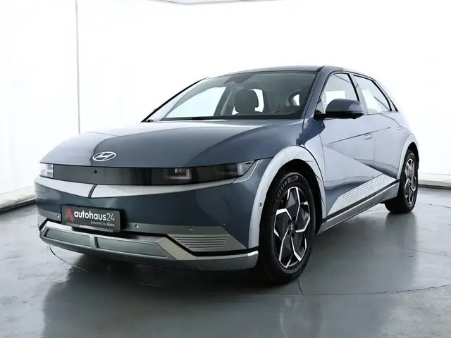 Hyundai Ioniq 5 view 3