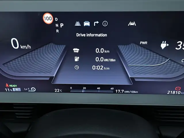 Hyundai Ioniq 5 view 7