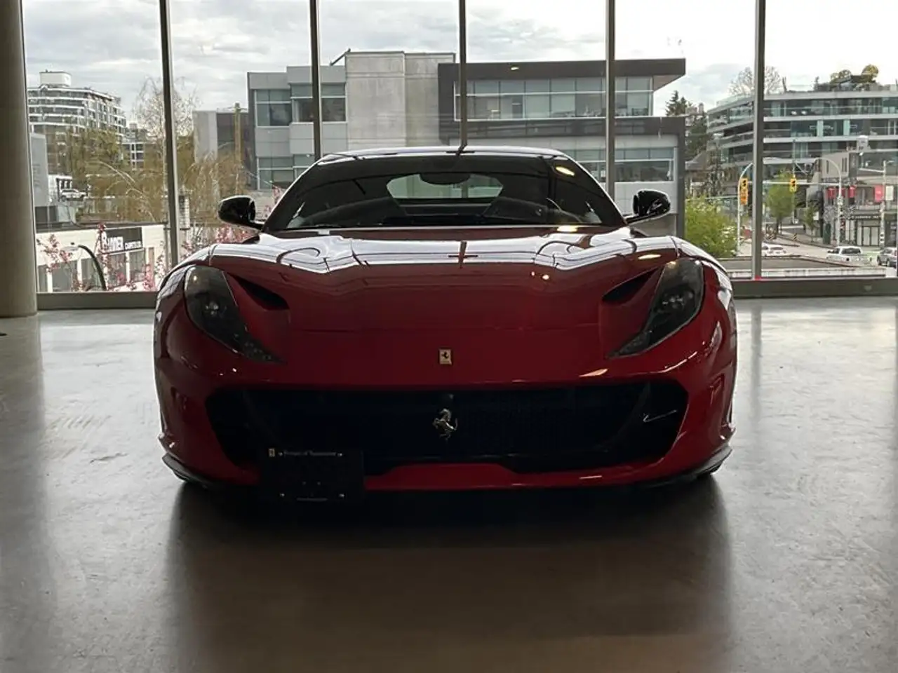 Ferrari 812 снимка Ferrari 812