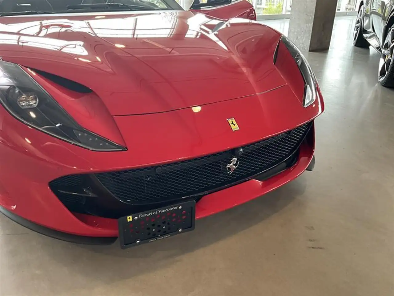 Ferrari 812 снимка Ferrari 812