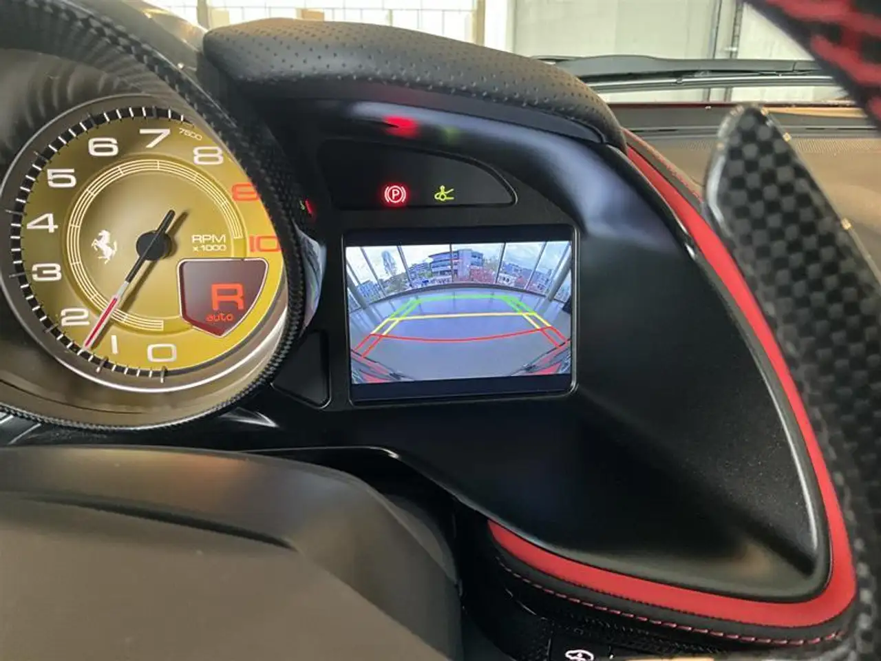 Ferrari 812 снимка Ferrari 812