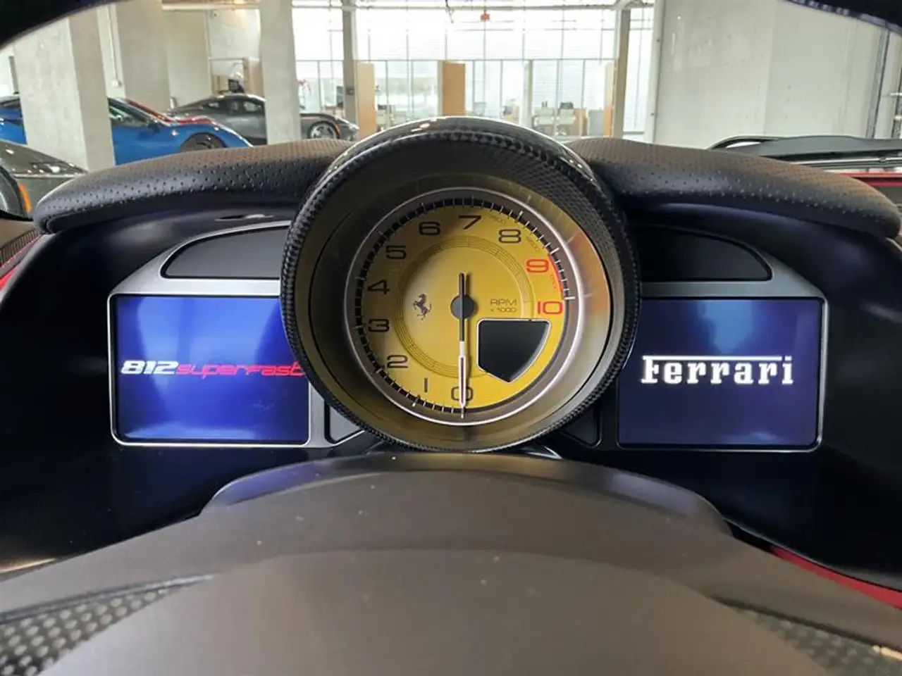 Ferrari 812 снимка Ferrari 812