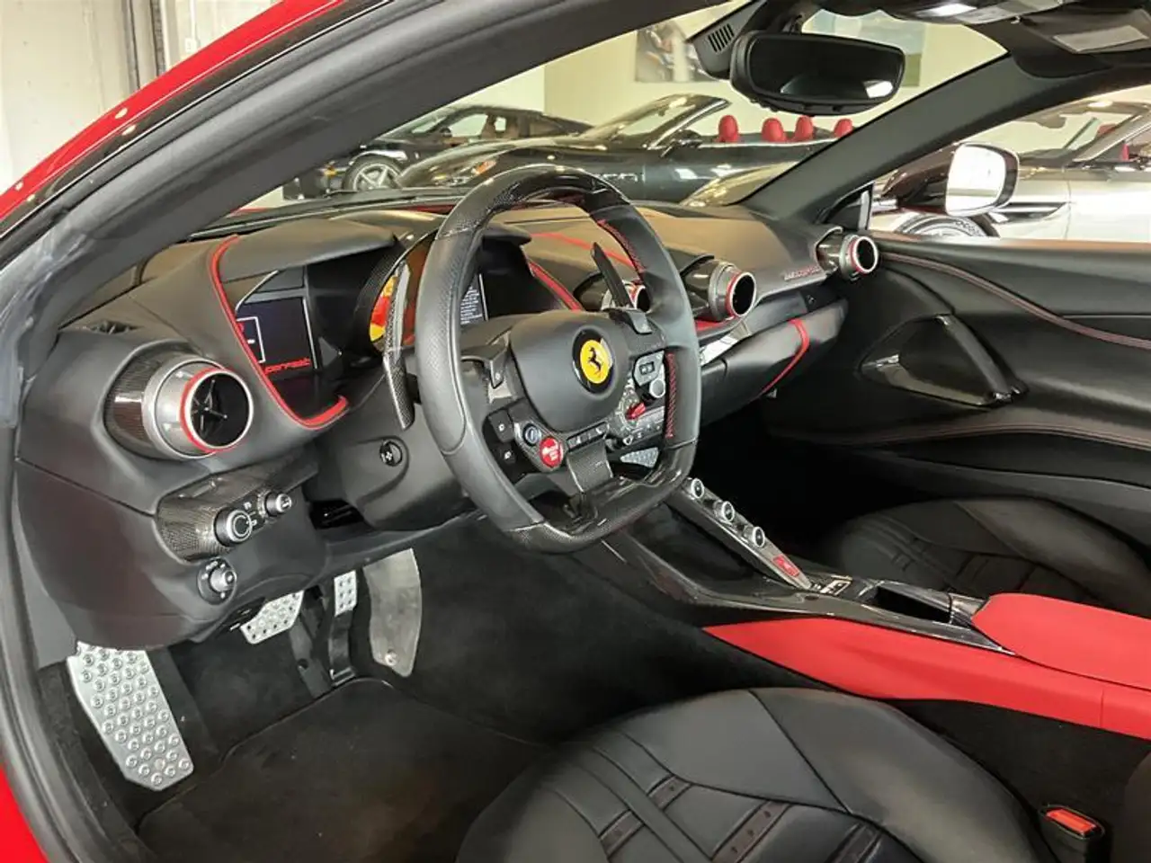 Ferrari 812 снимка Ferrari 812