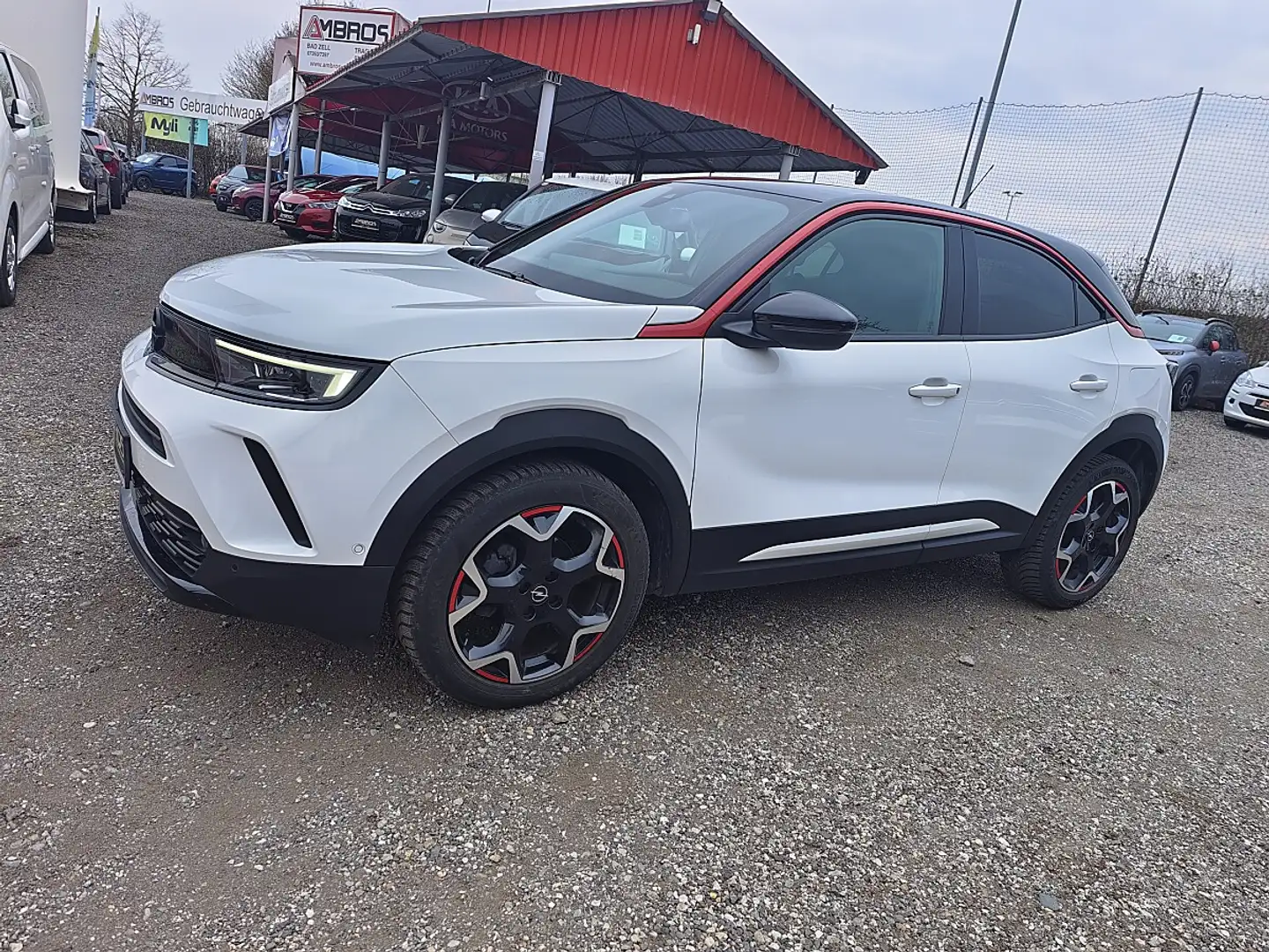 Opel Mokka 1,2 Direct Injection Turbo GS-Line EAT8 Automatik Weiß - 1