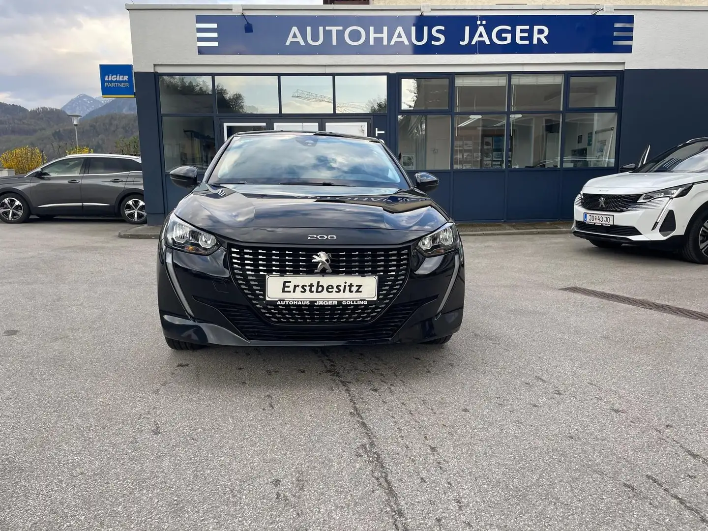 Peugeot 208 208 Active Pack PureTech 75 S Schwarz - 1