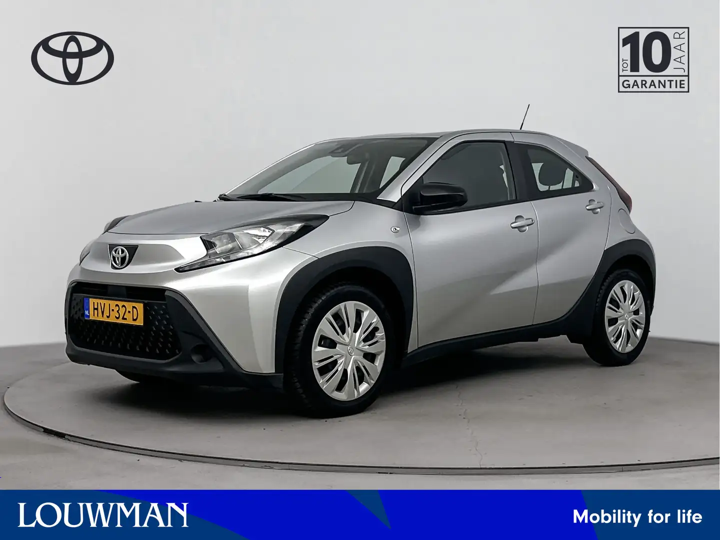 Toyota Aygo X 1.0 VVT-i MT Play Grijs - 1