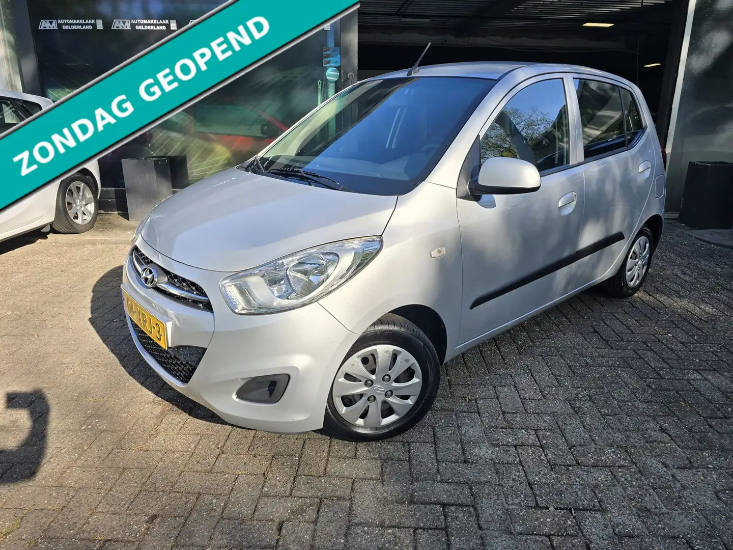 Hyundai i10 1.1 i-Drive Cool | 2E EIGENAAR | 12 MND GARANTIE | Gris - 1