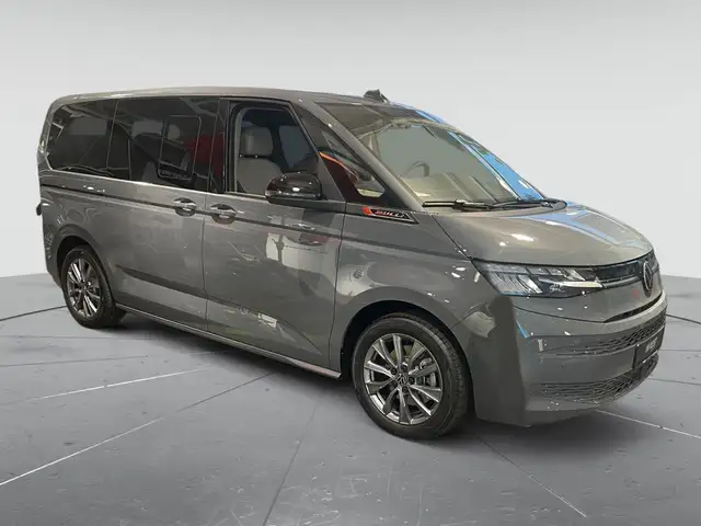 Volkswagen Multivan view 4