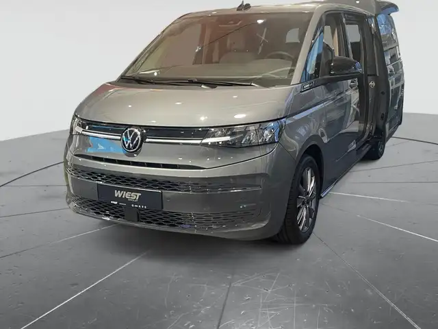 Volkswagen Multivan view 2