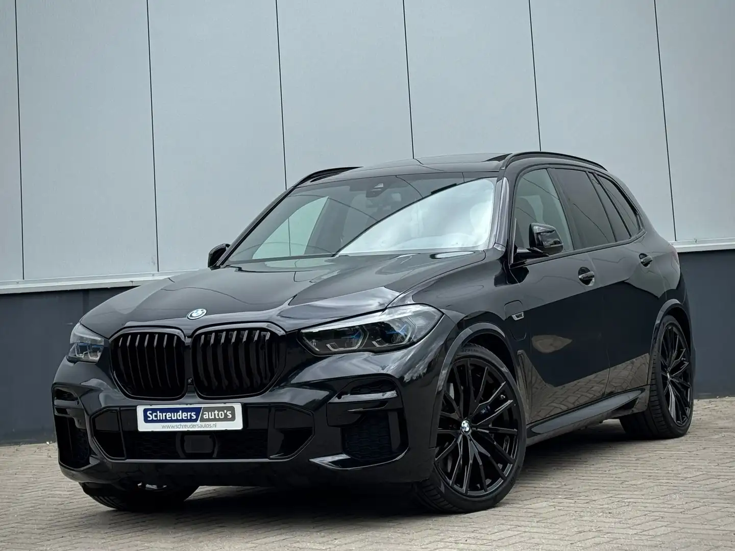 BMW X5 Xdrive45e M-SPORT Pano 360 HUD 22 Night Vision BTW Zwart - 1