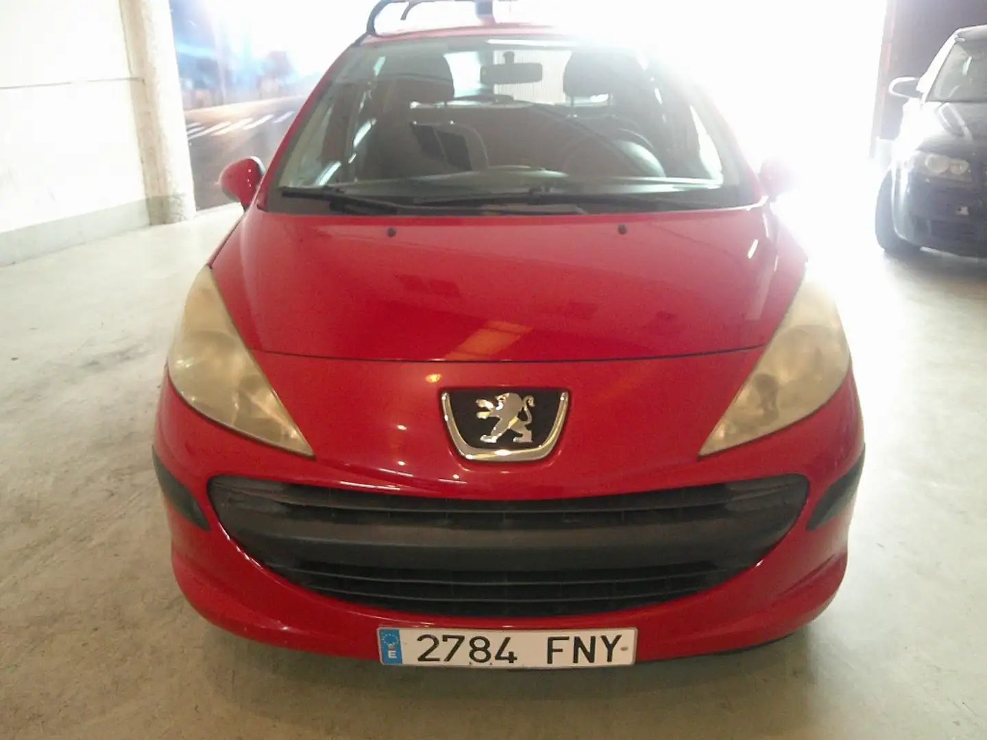 Peugeot 207 1.4i Confort 75 Rojo - 2