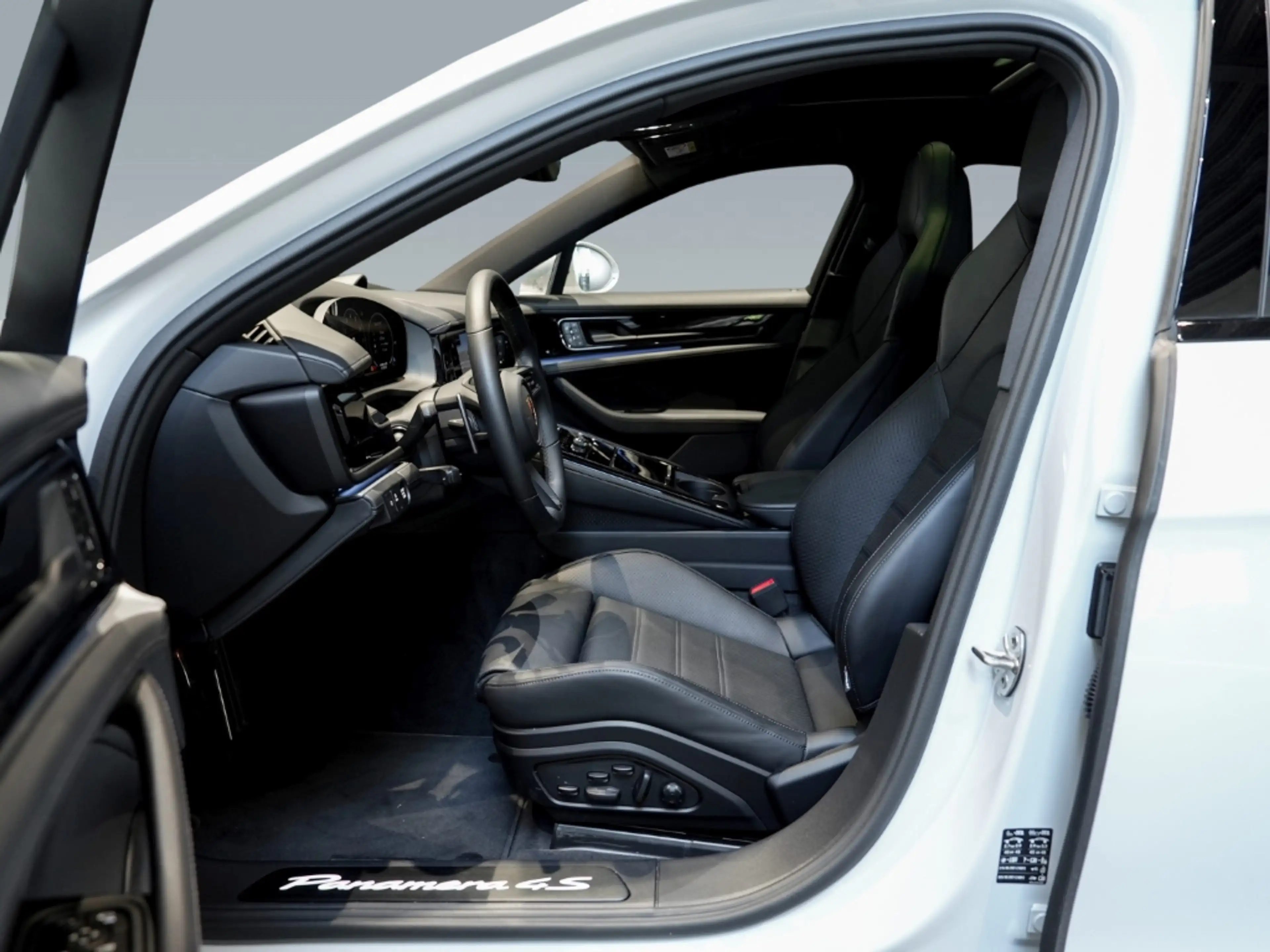 Porsche Panamera 4S E-Hybrid HA-Lenkung Head-Up BOSE — photo 11