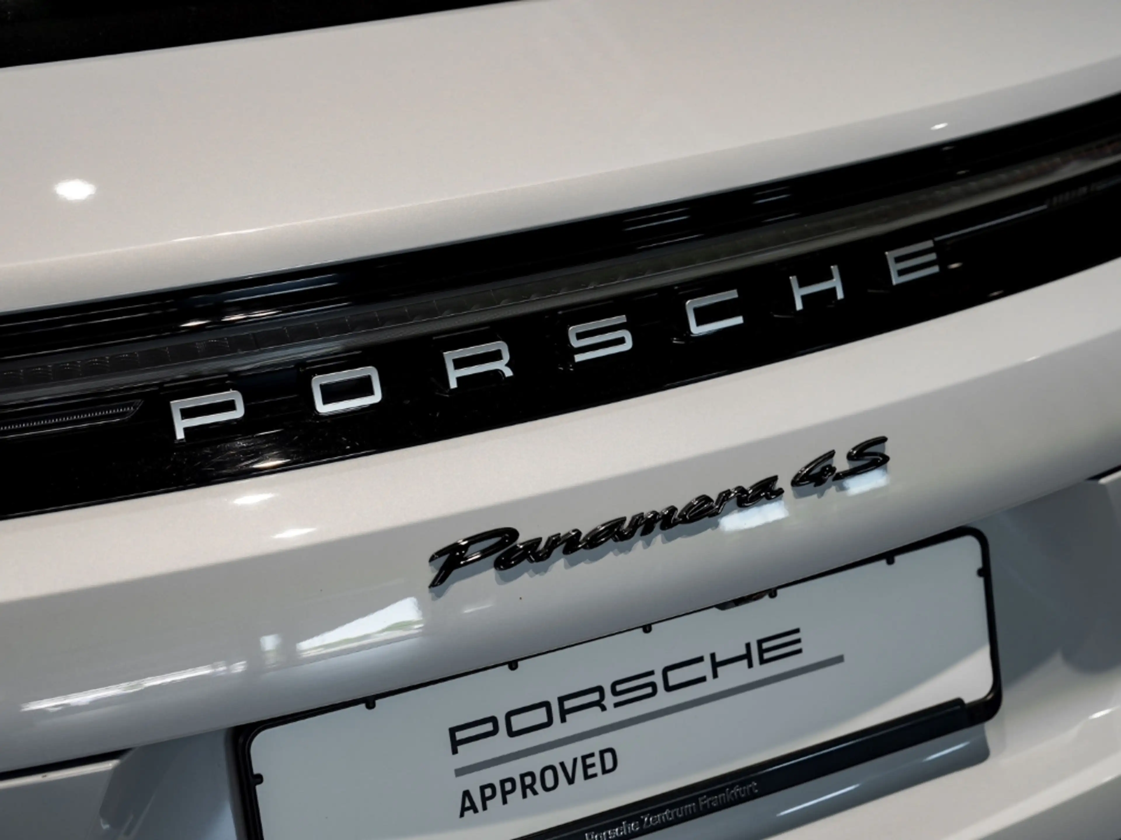 Porsche Panamera 4S E-Hybrid HA-Lenkung Head-Up BOSE — photo 9