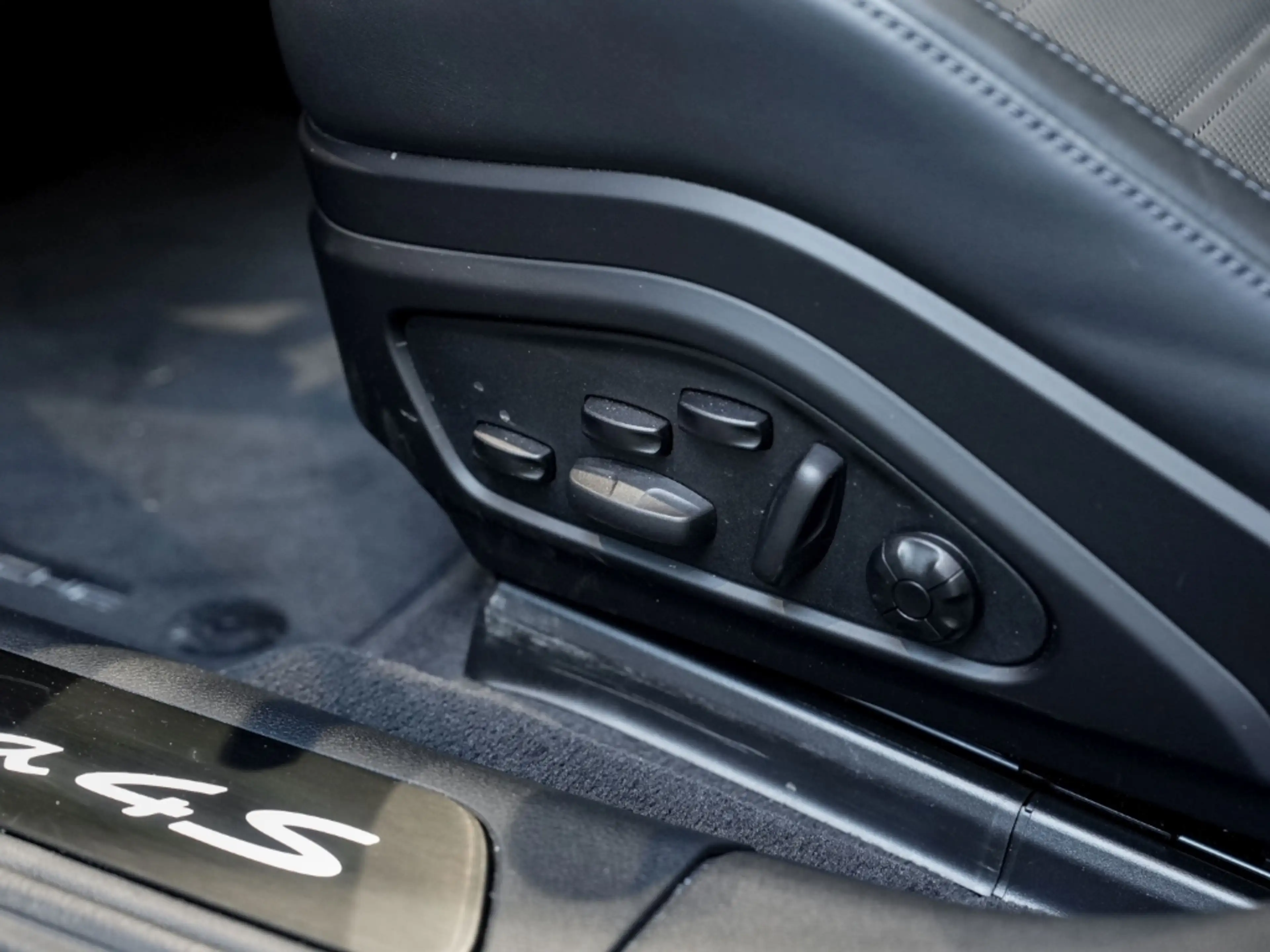 Porsche Panamera 4S E-Hybrid HA-Lenkung Head-Up BOSE — photo 8