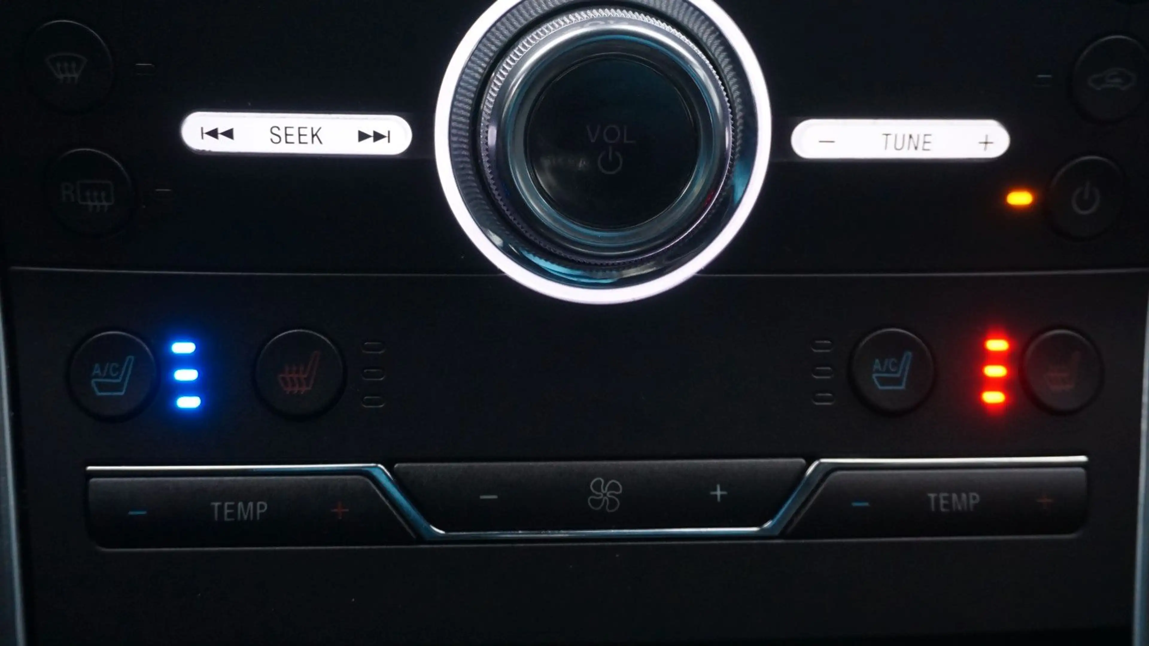 Ford S-Max Titanium 360°*NAVI*SBL*LED*LEDER*KEYLESS!! — photo 21