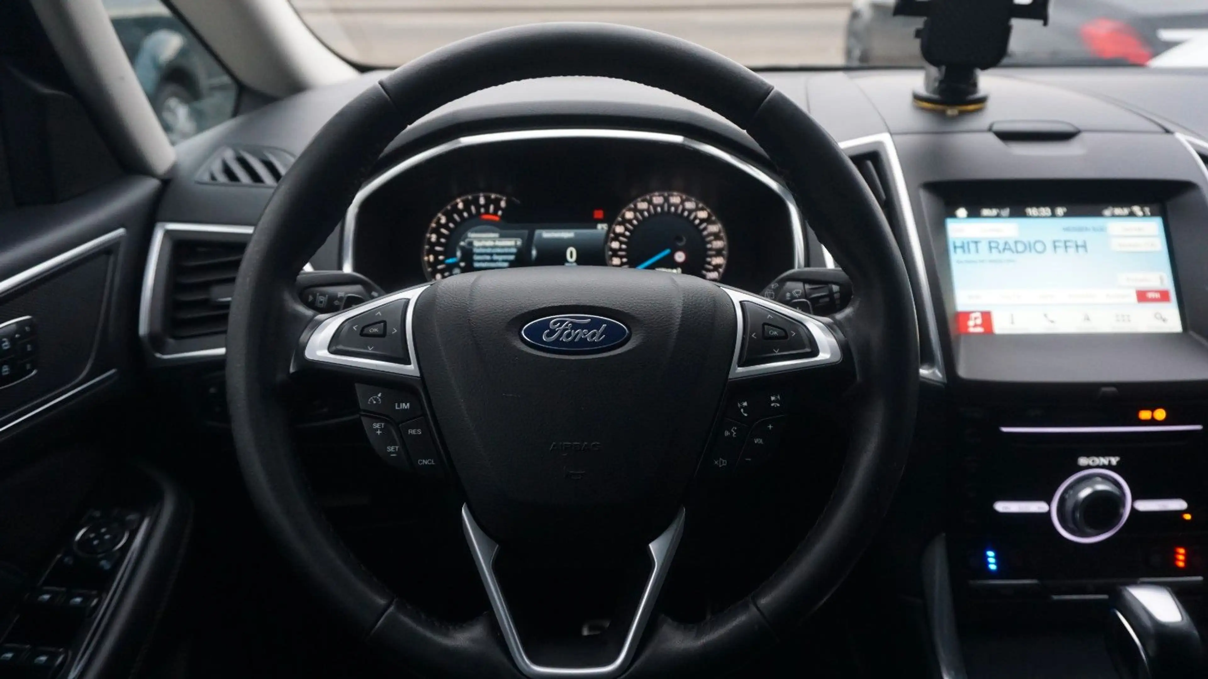 Ford S-Max Titanium 360°*NAVI*SBL*LED*LEDER*KEYLESS!! — photo 14
