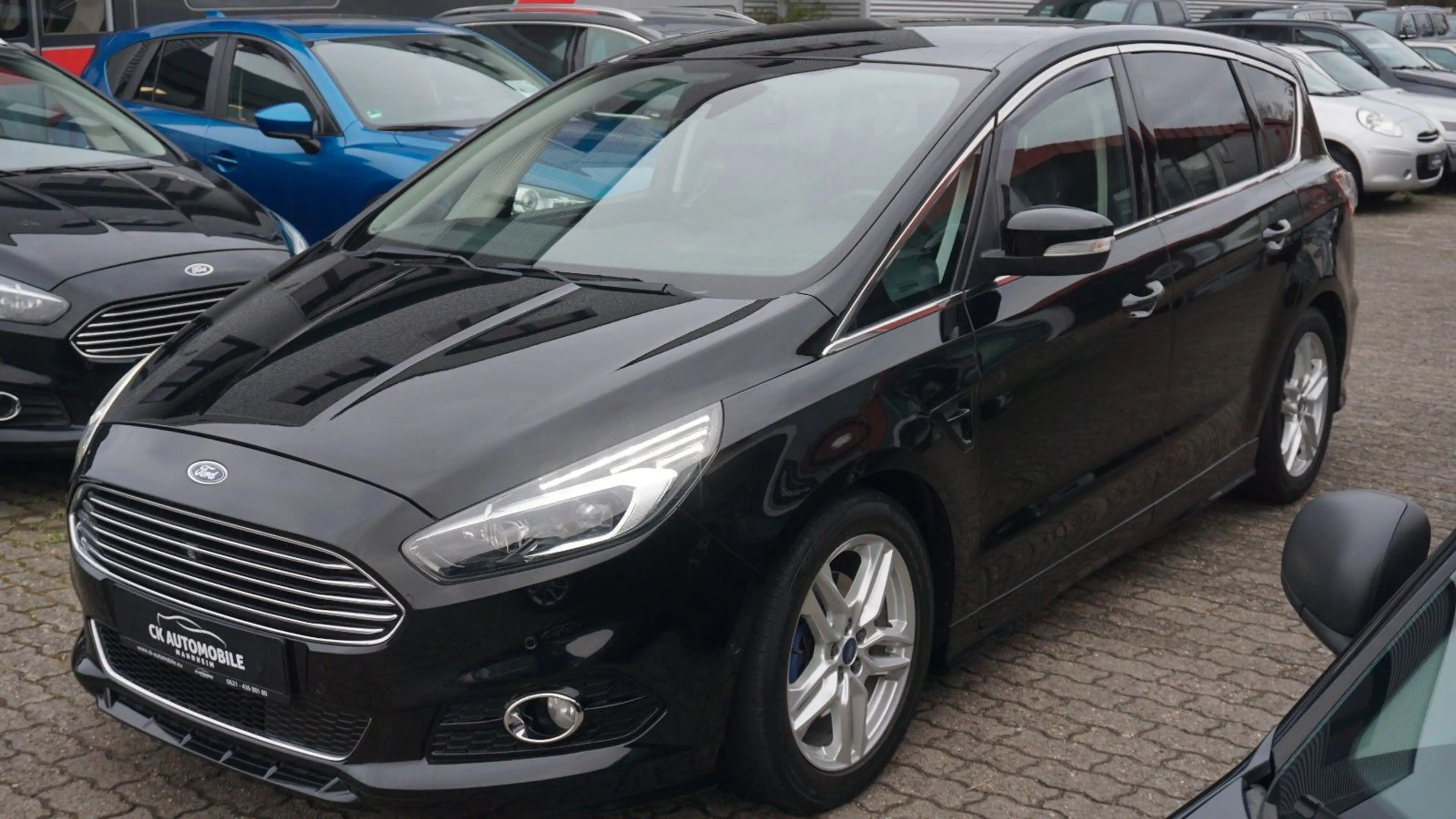 Ford S-Max Titanium 360°*NAVI*SBL*LED*LEDER*KEYLESS!! — photo 2